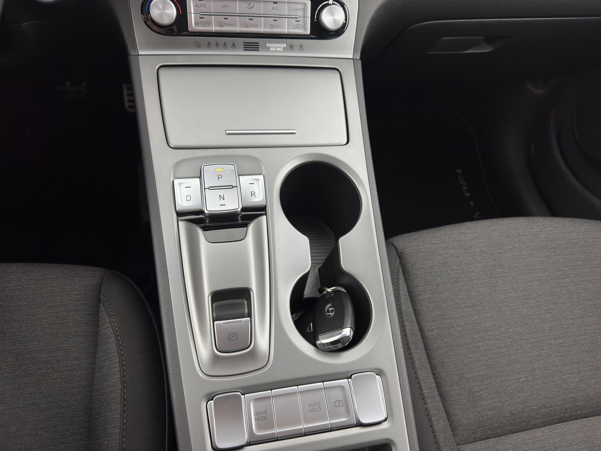 Hyundai Kona EV Fashion 39 kWh [ 3-Fase ] {SOH-100%} (INCL-BTW) Aut.*HEATPUMP | HEAD-UP | NAVI-FULLMAP | DIGI-COCKPIT | FULL-LED | KRELL-AUDIO | LANE-ASSIST | KEYLESS | CAMERA | SHIFT-PADDLES | DAB | ADAPTIVE-CRUISE | COMFORT-SEATS | 17"ALU*