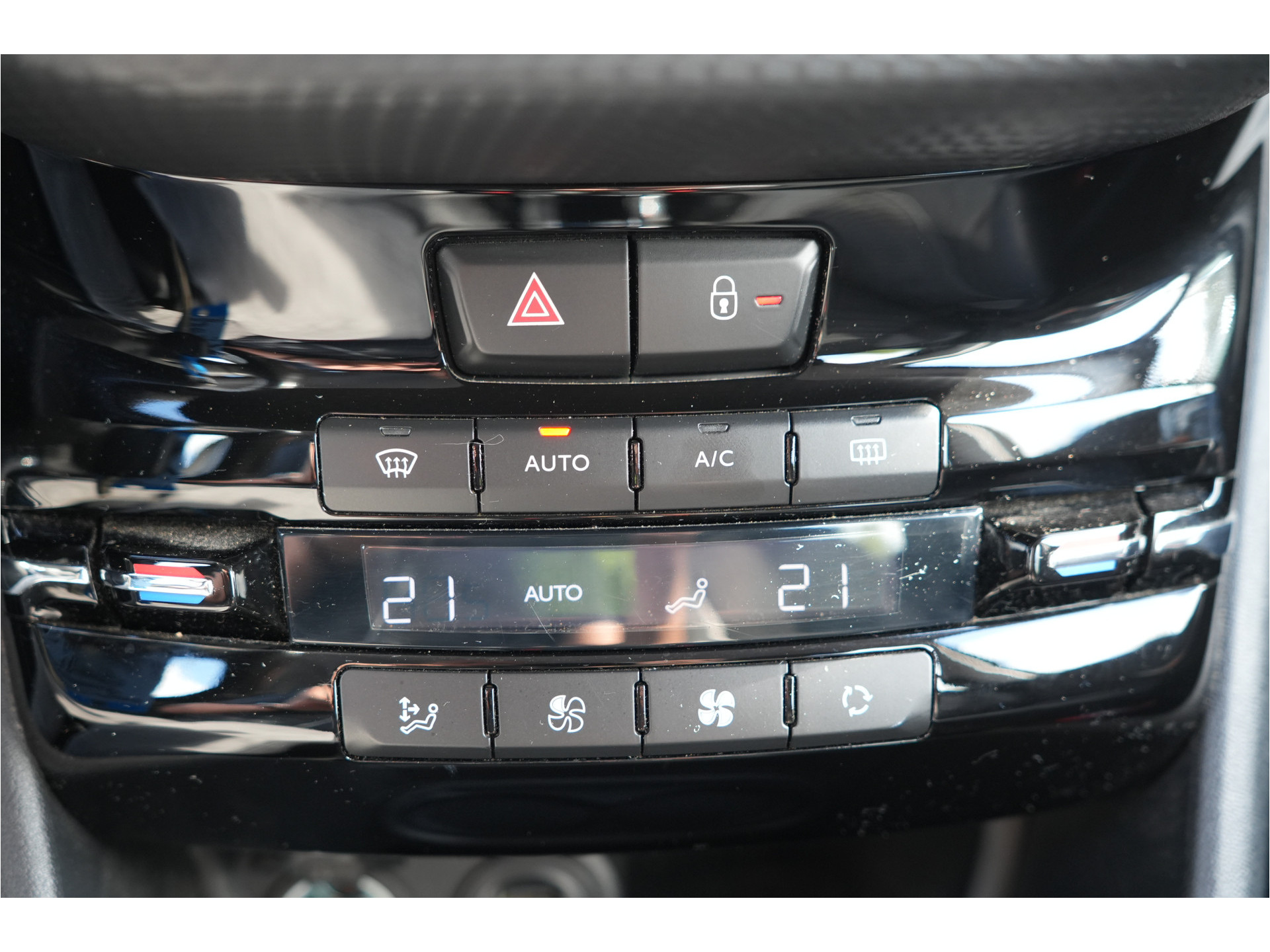 Peugeot 2008 1.2 PureTech Allure | Trekhaak | Cruise | Navi | Climate |