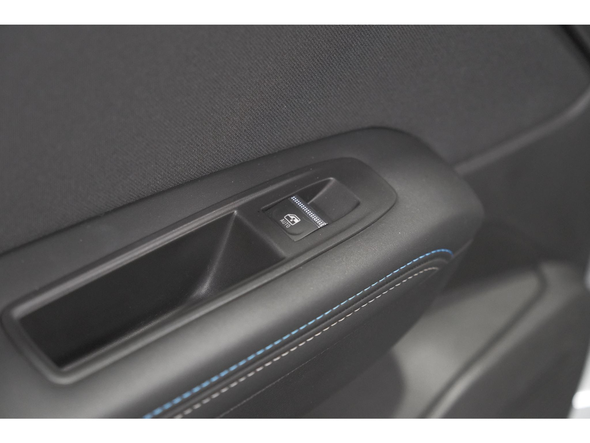 Renault Captur 1.8 E-Tech Full Hybrid 160 Esprit Alpine | Rondom Camerazicht | Dodehoekdetectie | Adaptieve Cruise Control