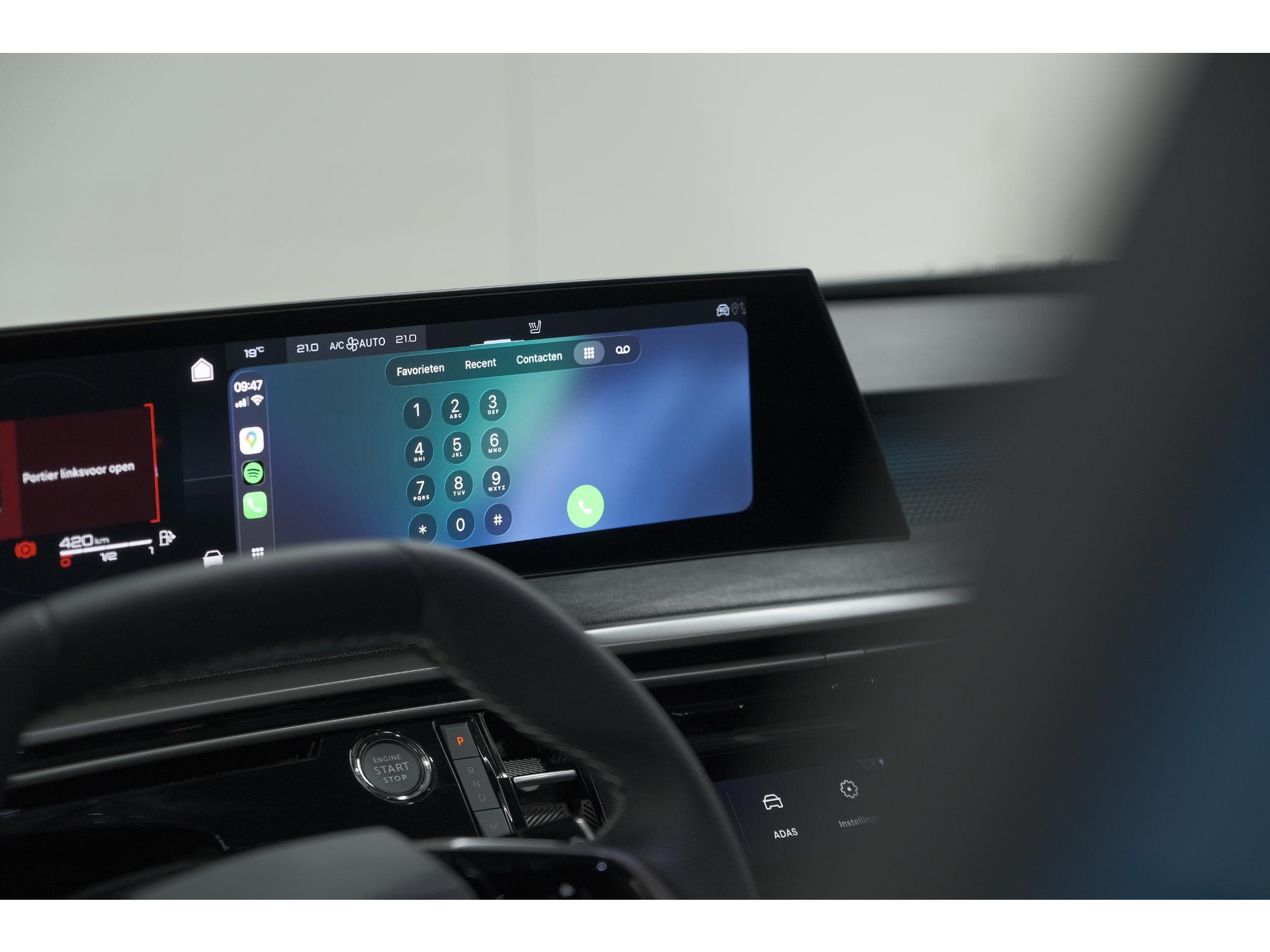 Peugeot 3008 1.2 Hybrid 136 GT | Panoramdak | 360 Camera | Stoelverwarming | Elektrische Kofferklep | Allseason Banden