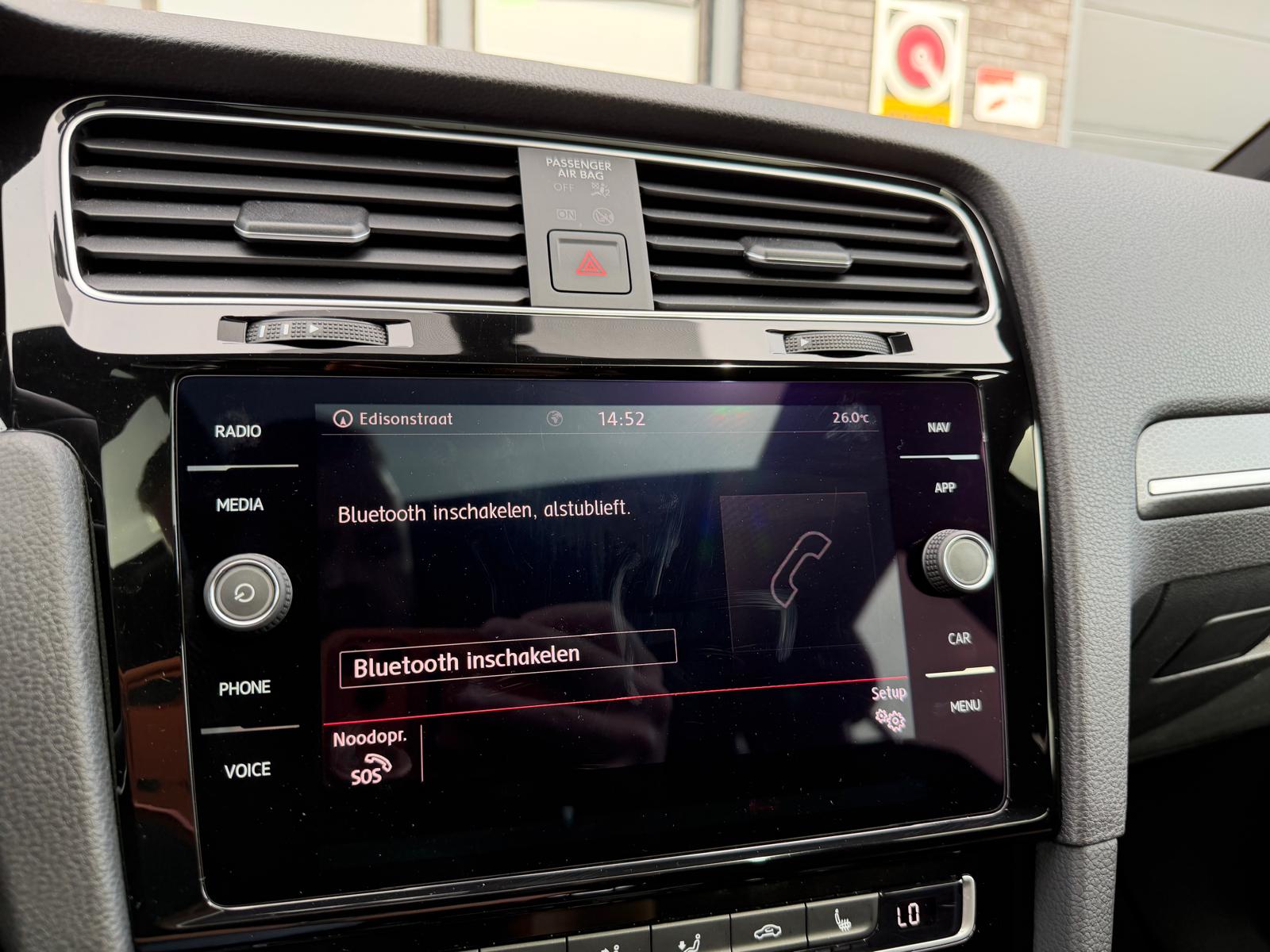 Volkswagen Golf 2.0 TSI GTI Performance | 3/6/12MND GARANTIE | PANO | LED | ACC | TREKHAAK | NAVI | STOELVERW. |
