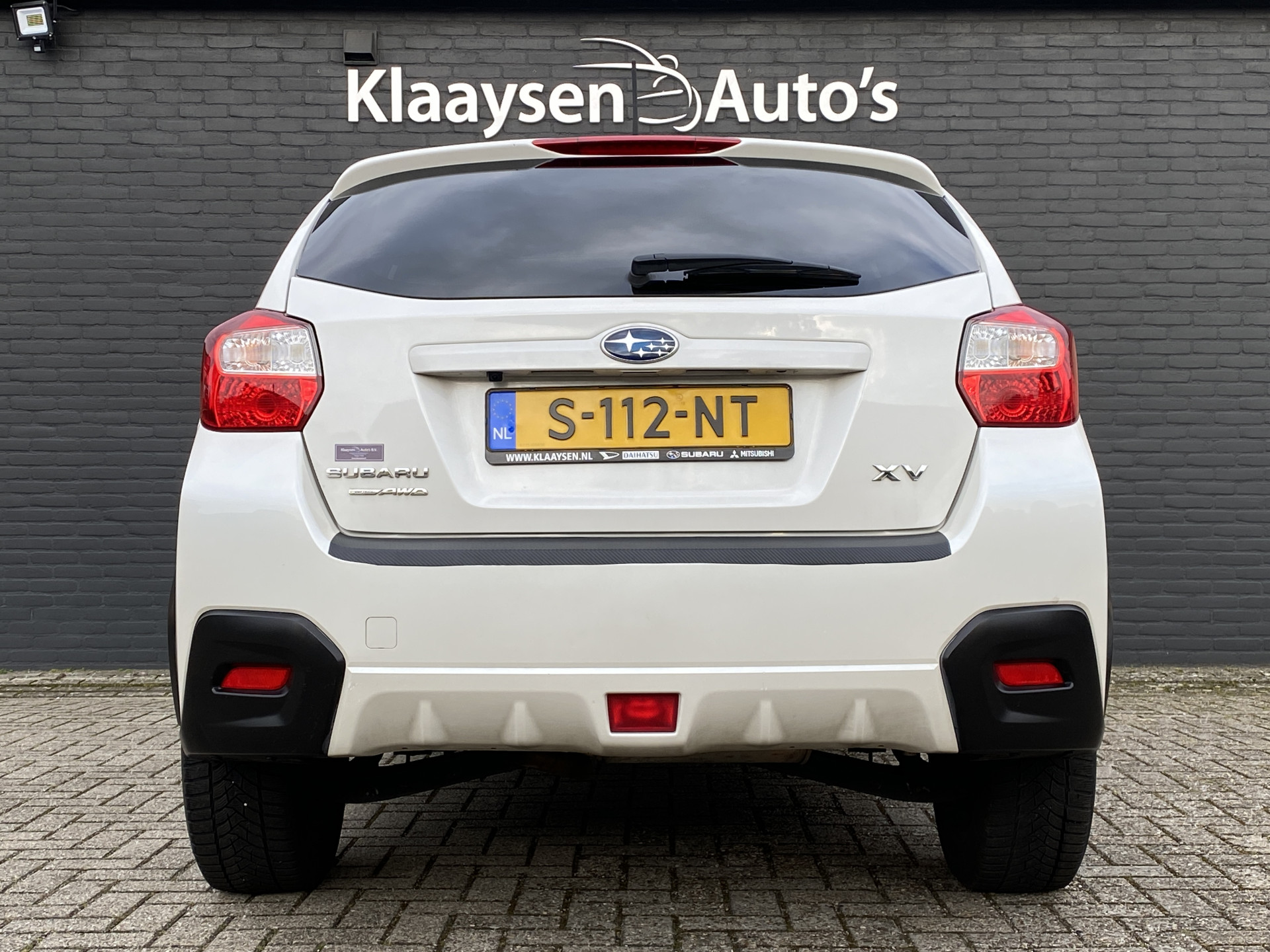 Subaru XV 2.0i Premium AWD 150 pk AUT. | dealer onderhouden | navigatie | leer | schuif-/kanteldak | cruise control | camera
