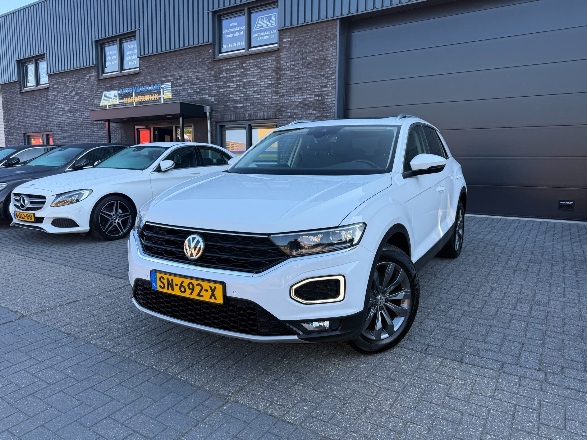 Volkswagen T-Roc 1.0 TSI Style | 1E EGENAAR | 3/6 OF 12MND GARANTIE | PANODAK | ACC | LANE ASSIST | AIRCO |