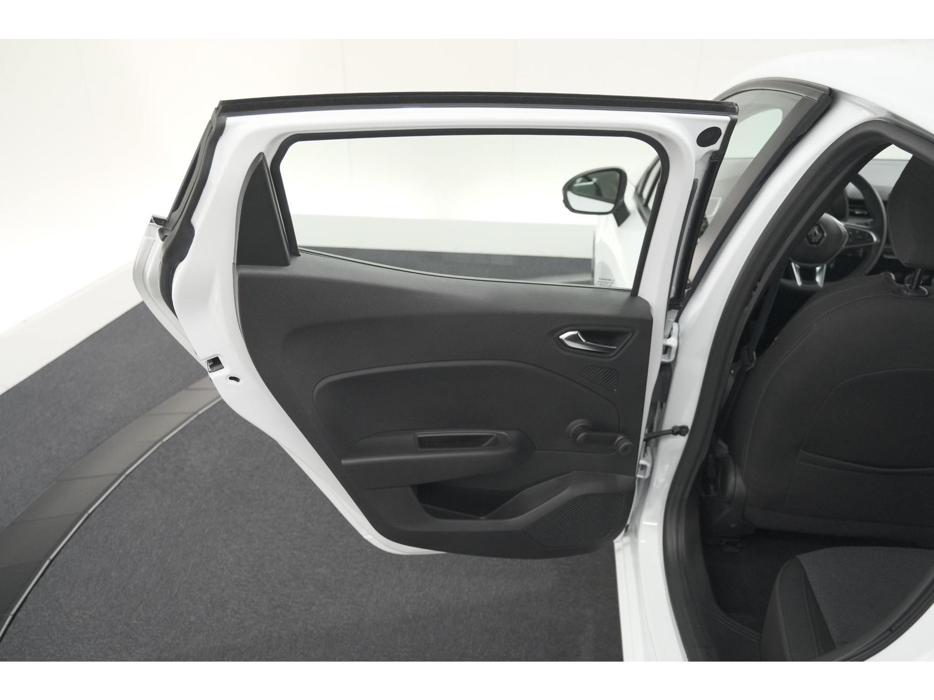 Renault Clio TCe 90 Equilibre | Parkeersensoren | Apple Carplay | Cruise Control | Airco