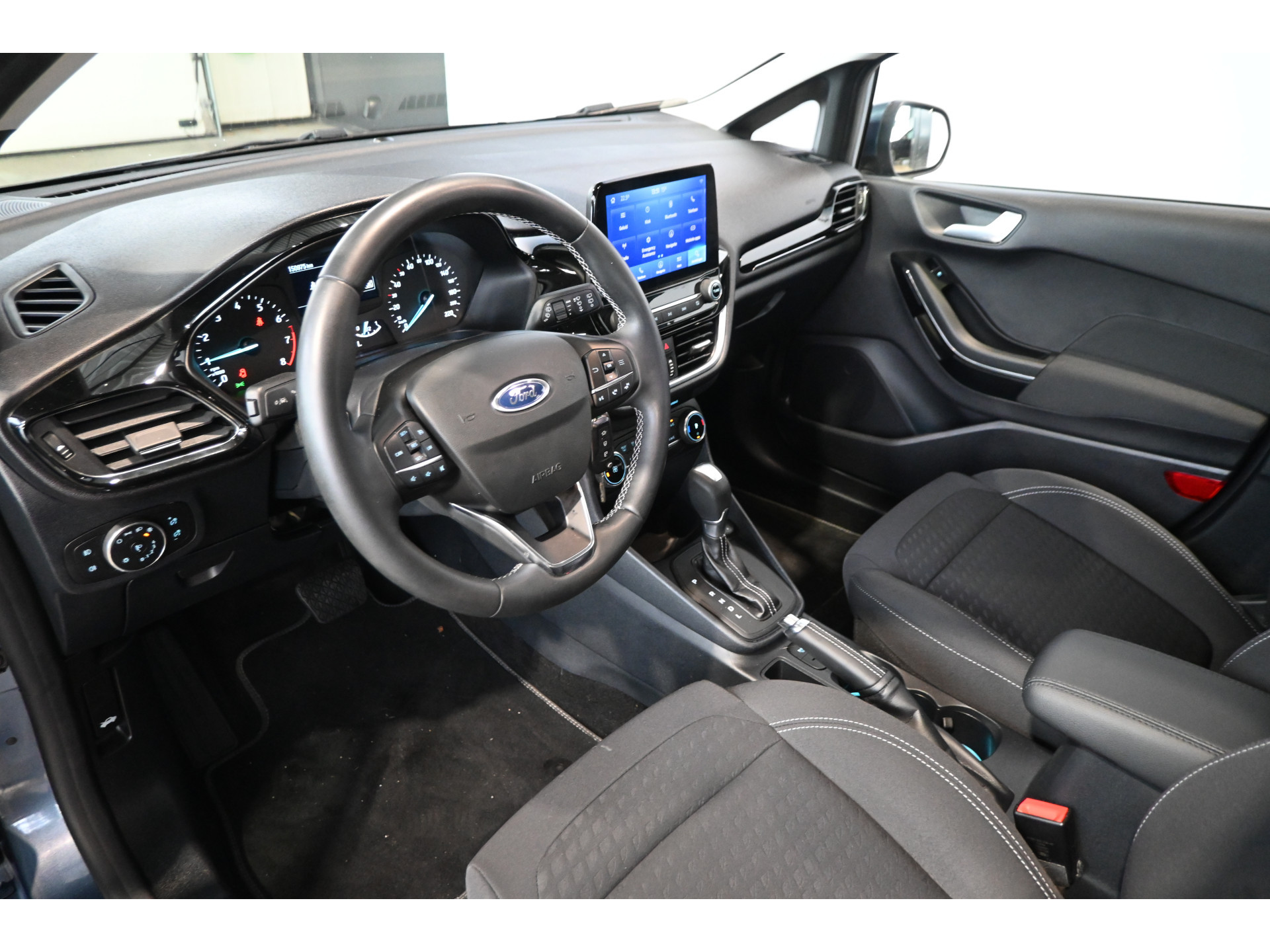 Ford Fiesta 1.0 EcoBoost Titanium Automaat Clima Navigatie LED Carplay Rijklaarprijs Inruil Mogelijk!