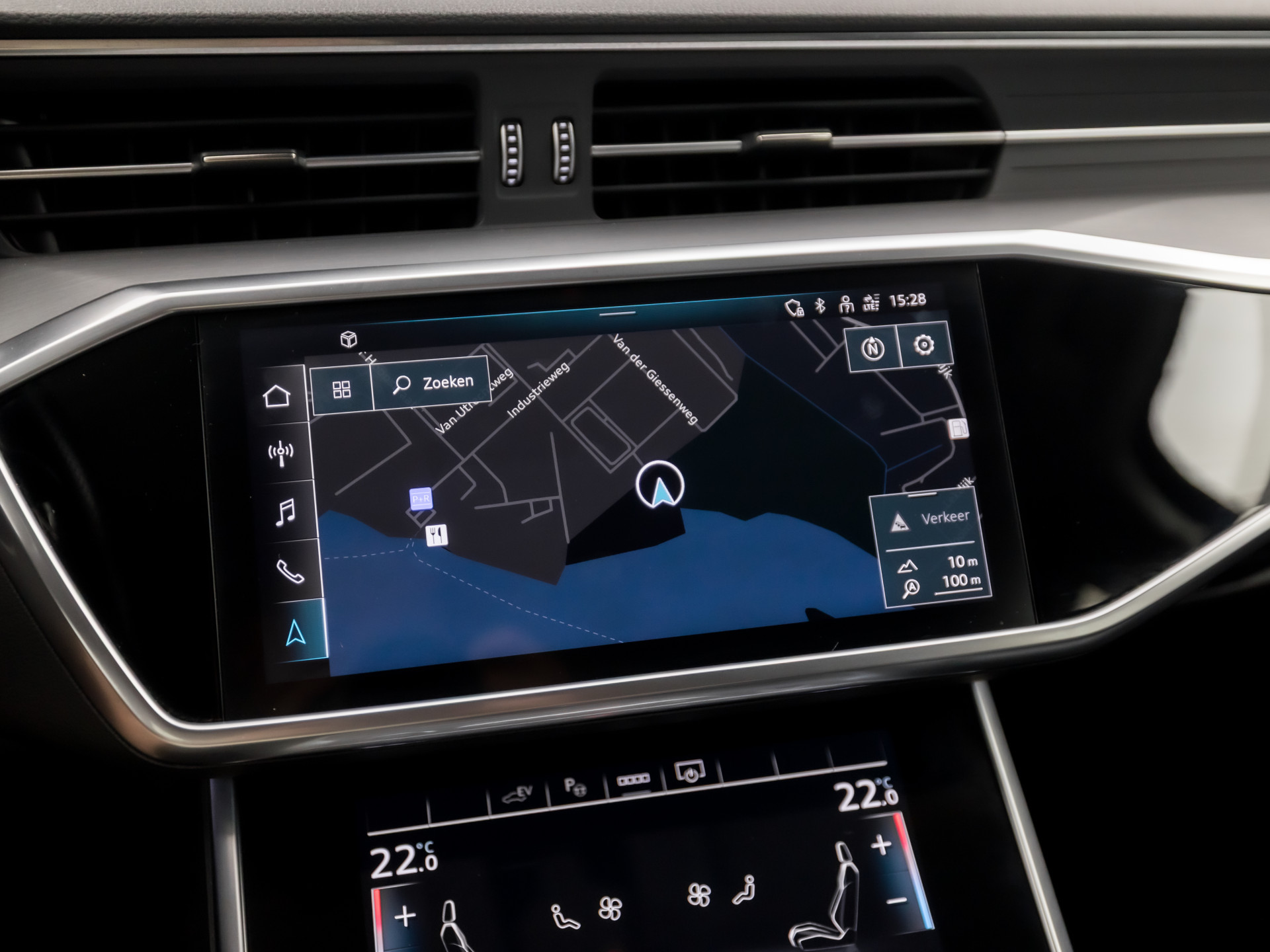 Audi A6 Avant 55 TFSI e quattro S-Line Competition 368Pk Automaat (2X S-LINE, APPLE CARPLAY, SPORTZETELS, NAPPA LEDER, MEMORY SEATS, CAMERA, ADAPTIVE CRUISE, ELEK ACHTERKLEP, STOELVERWARMING ACHTER, NIEUWSTAAT)
