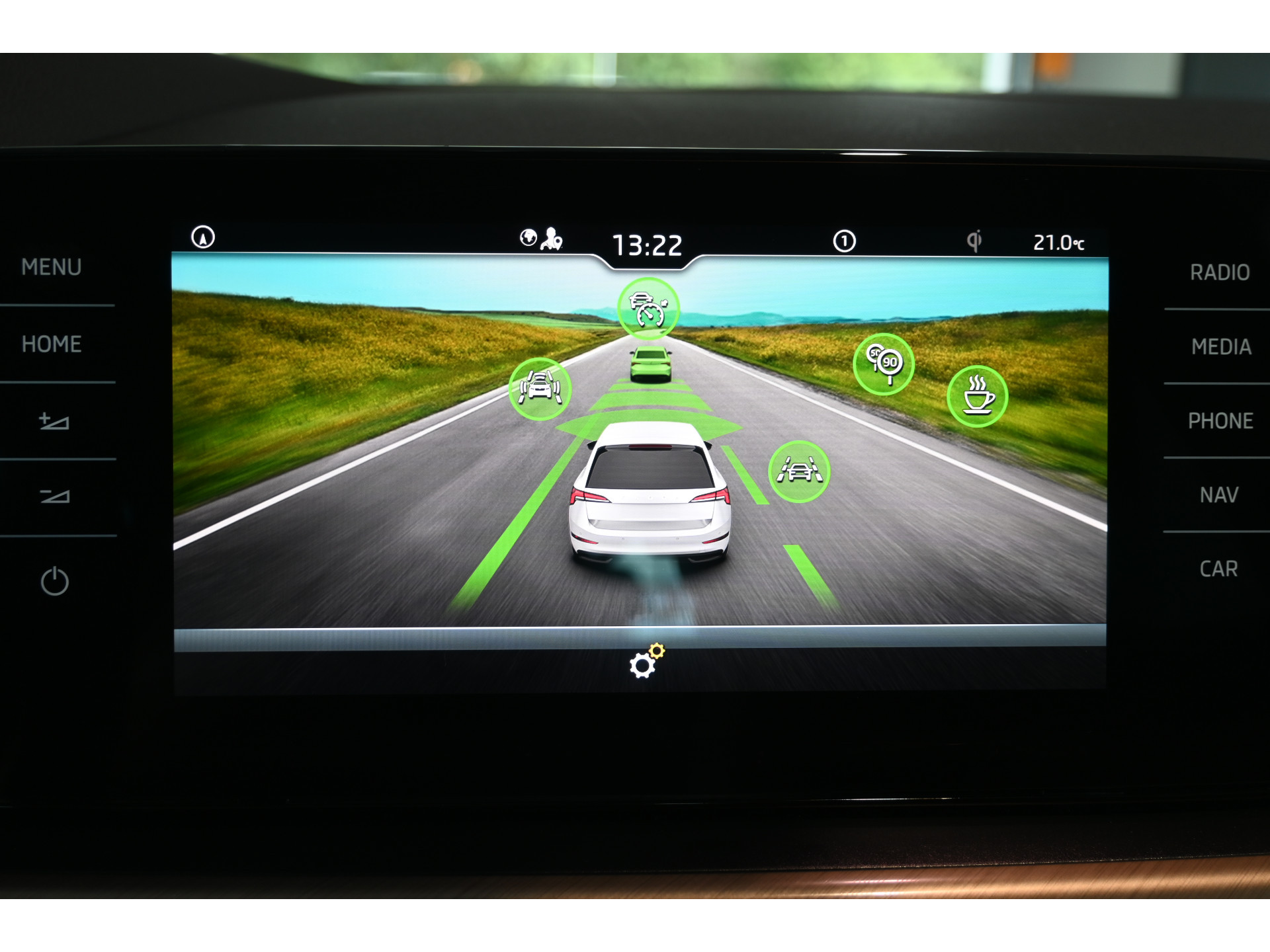 ŠKODA Scala 1.0 TSI Business Edition Nap! Adaptieve Cruise Clima Lane Assist Trekhaak Stoelverwarming CarPlay Goed Onderhouden! Inruil Mogelijk!