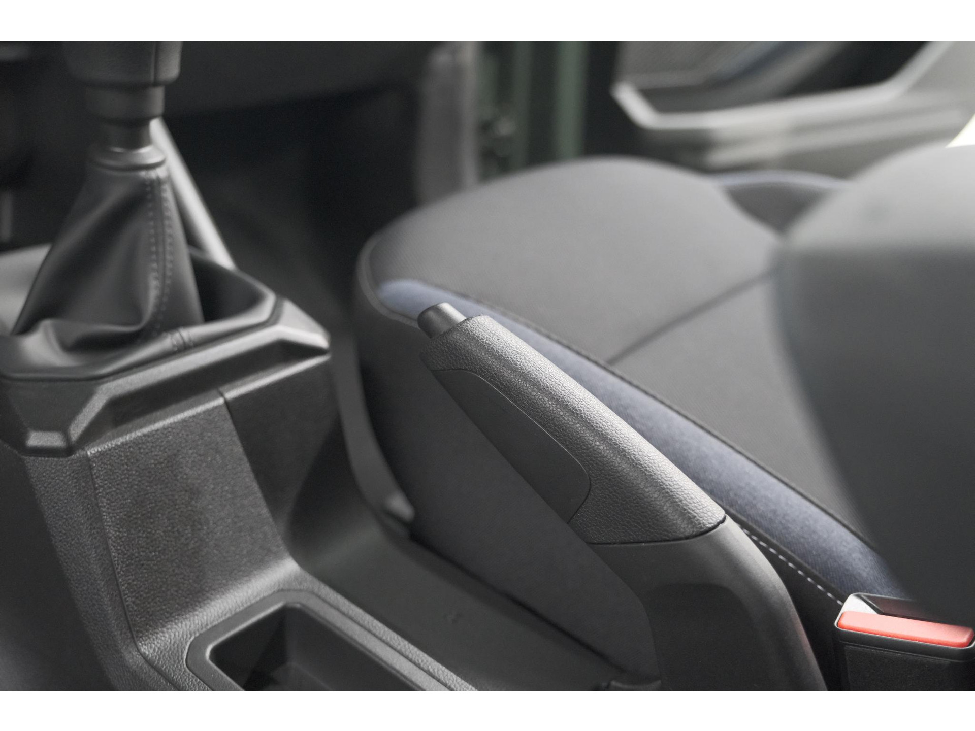 Dacia Duster Mild Hybrid 130 Expression | Camera | Stoelverwarming | Apple Carplay | Navigatie