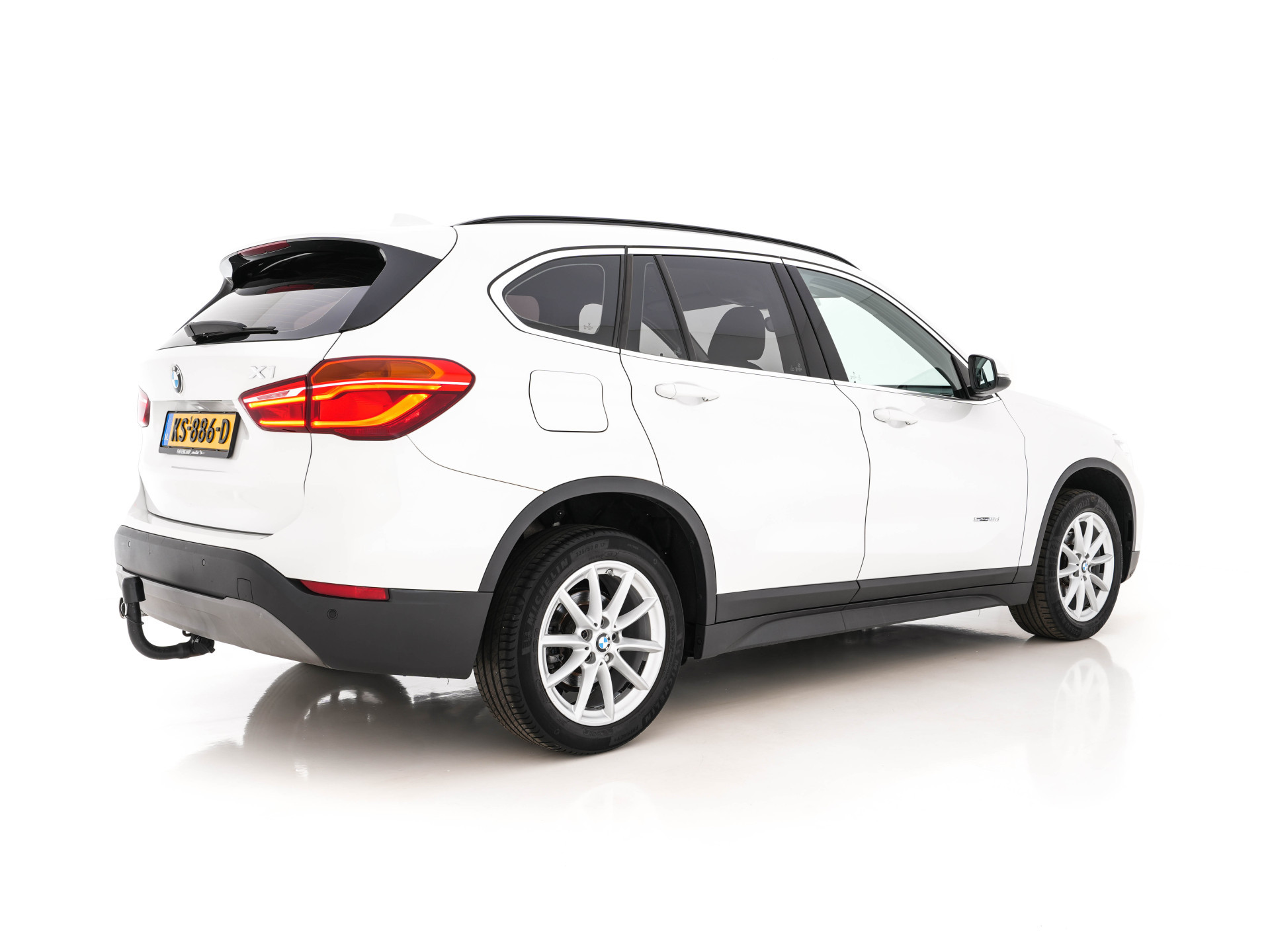BMW X1 sDrive16d Centennial High Executive *LUXURY-LEATHER | NAVI-FULLMAP | HIFI-SOUND | FULL-LED | HEAD-UP | DAB | PRIVACY-GLASS | ECC | PDC | CRUISE | HEATED-COMFORTSEATS | TOWBAR | KEYLESS | 17"ALU*