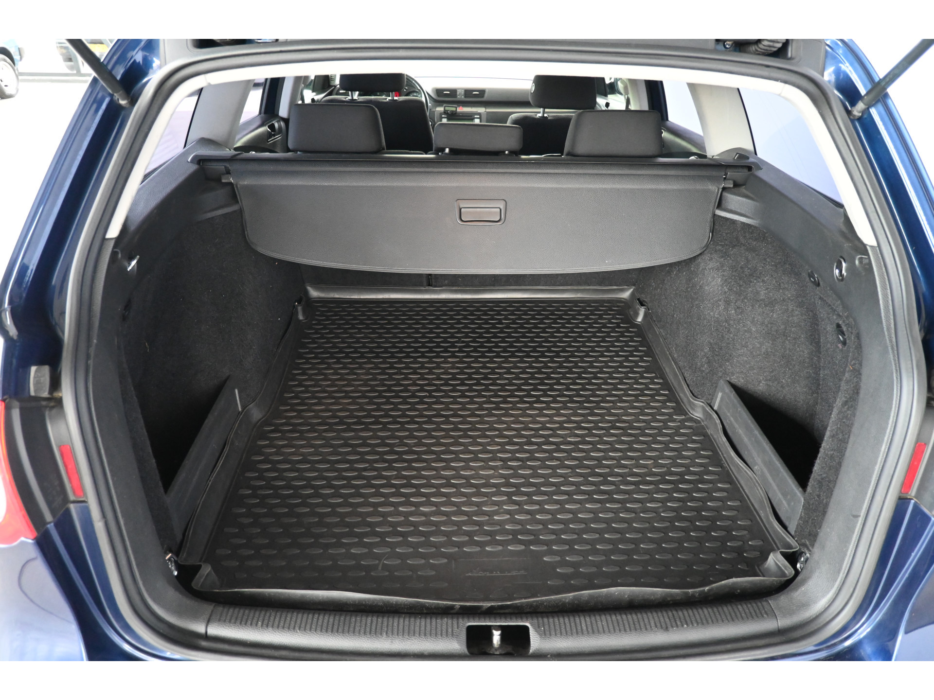 Volkswagen Passat Variant 1.9 TDI Trendline BlueMotion Airco Cruise control Trekhaak Inruil Mogelijk!