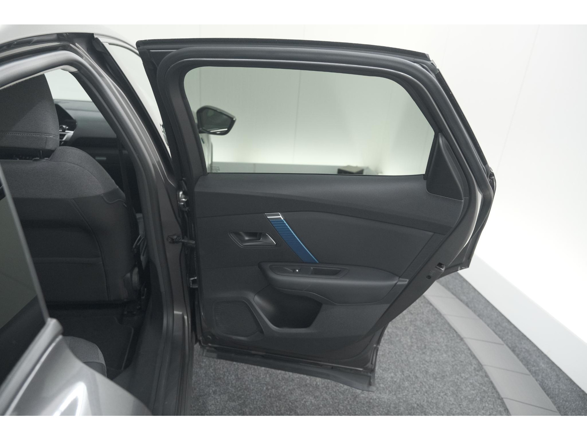 Citroen Ë-C4 Shine 50 kWh | Elektrisch Panoramadak | Camera | Adaptieve Cruise Control