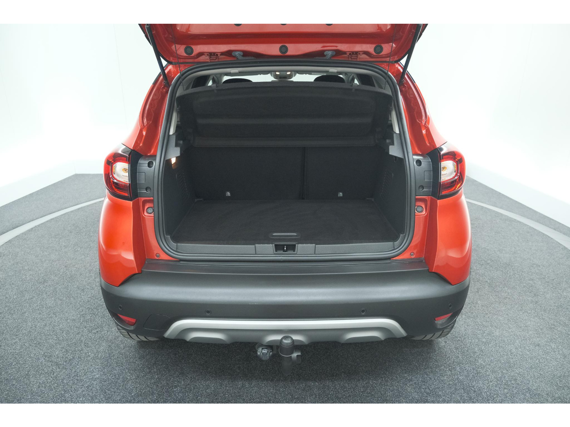 Renault Captur TCe 120 EDC Intens | Trekhaak | Camera | Navigatie | Parkeersensoren