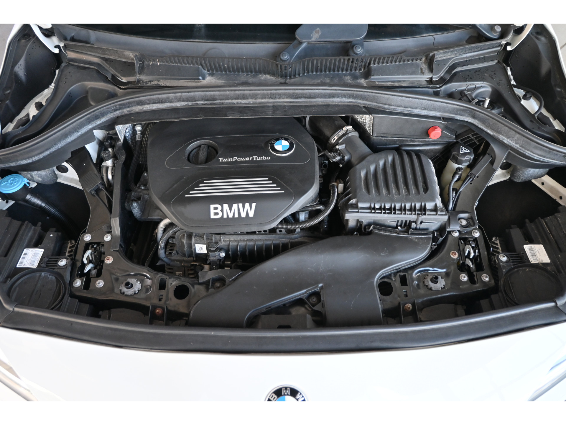 BMW 2-serie Active Tourer 218i High Executive Nap Clima Cruise Panoramadak Trekhaak PDC Navigatie LED Stoelverwarming Inruil Mogelijk!