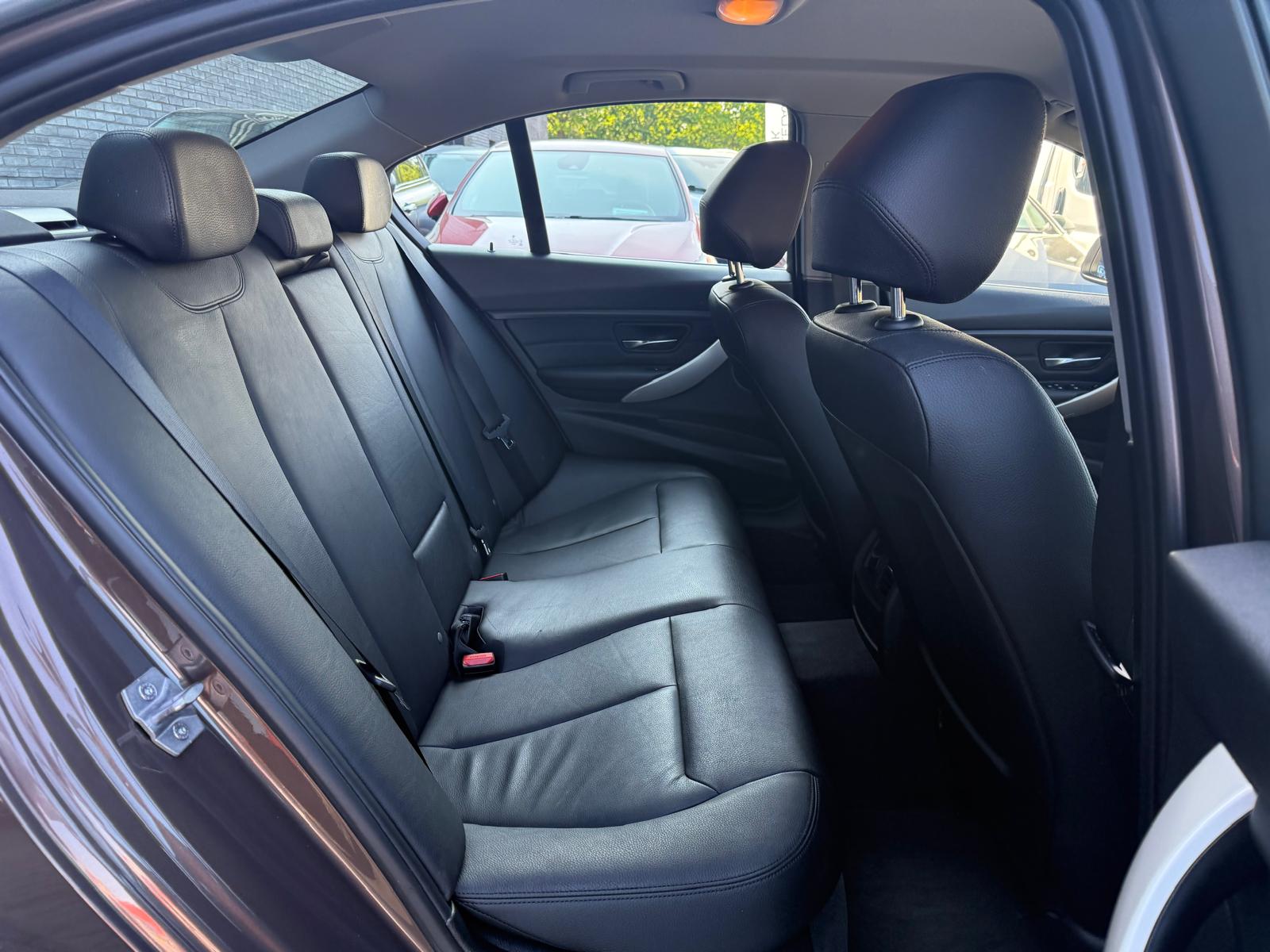 BMW 3-serie 316i Executive | 3/6/12MND GARANTIE | AUTOMAAT | CRUISE | NAVI | ELECRAMEN | CLIMA | LED |