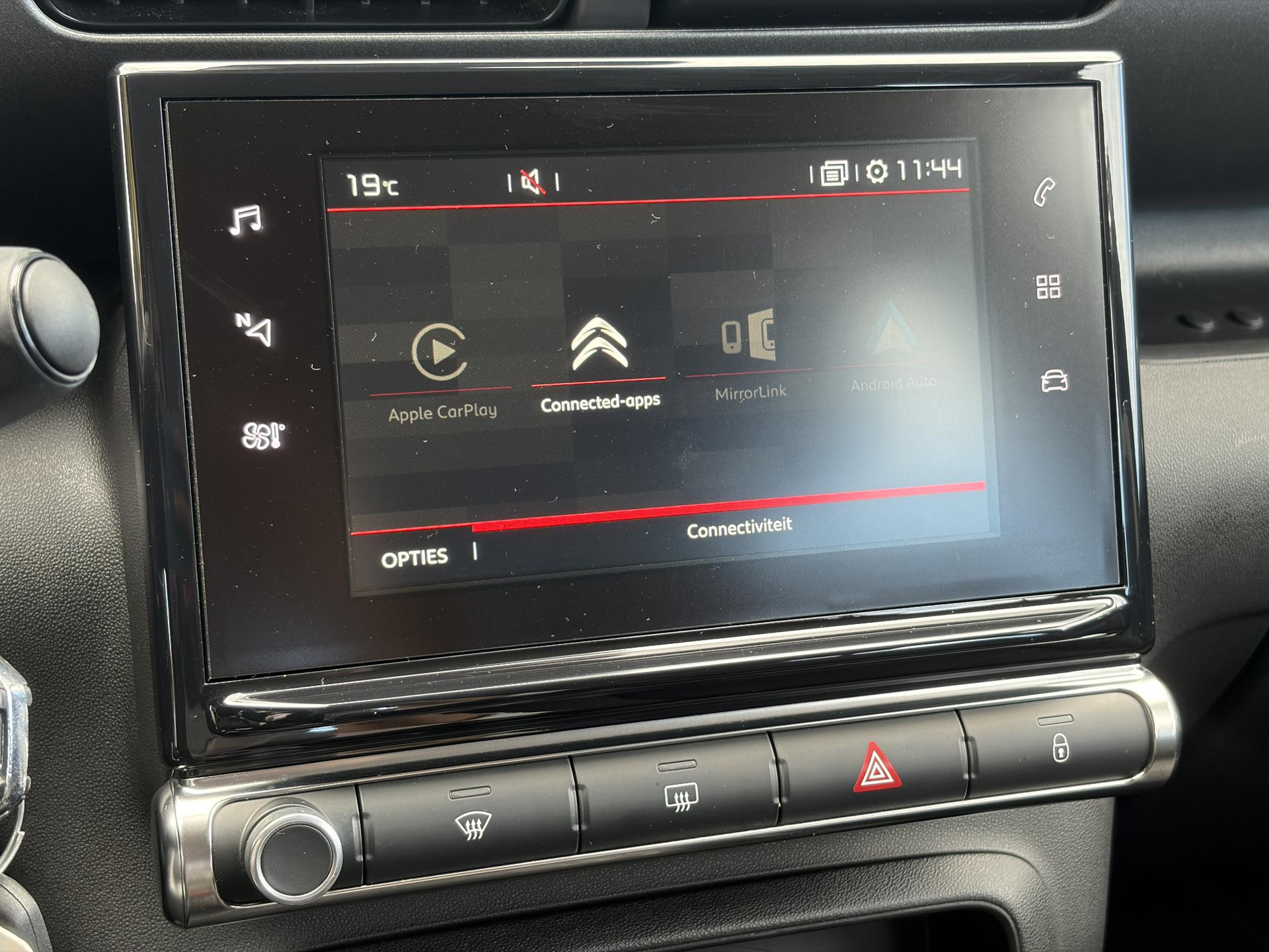 Citroen C3 Aircross 1.2 PureTech Feel ✓Draadloze telefoonlader✓Carplay✓Navi✓Clima✓Cruise ✓Pdc✓Lm velgen✓2e Eigenaar✓Net beurt gehad✓Lm velgen✓N.A.P✓Apk tot 10-2027