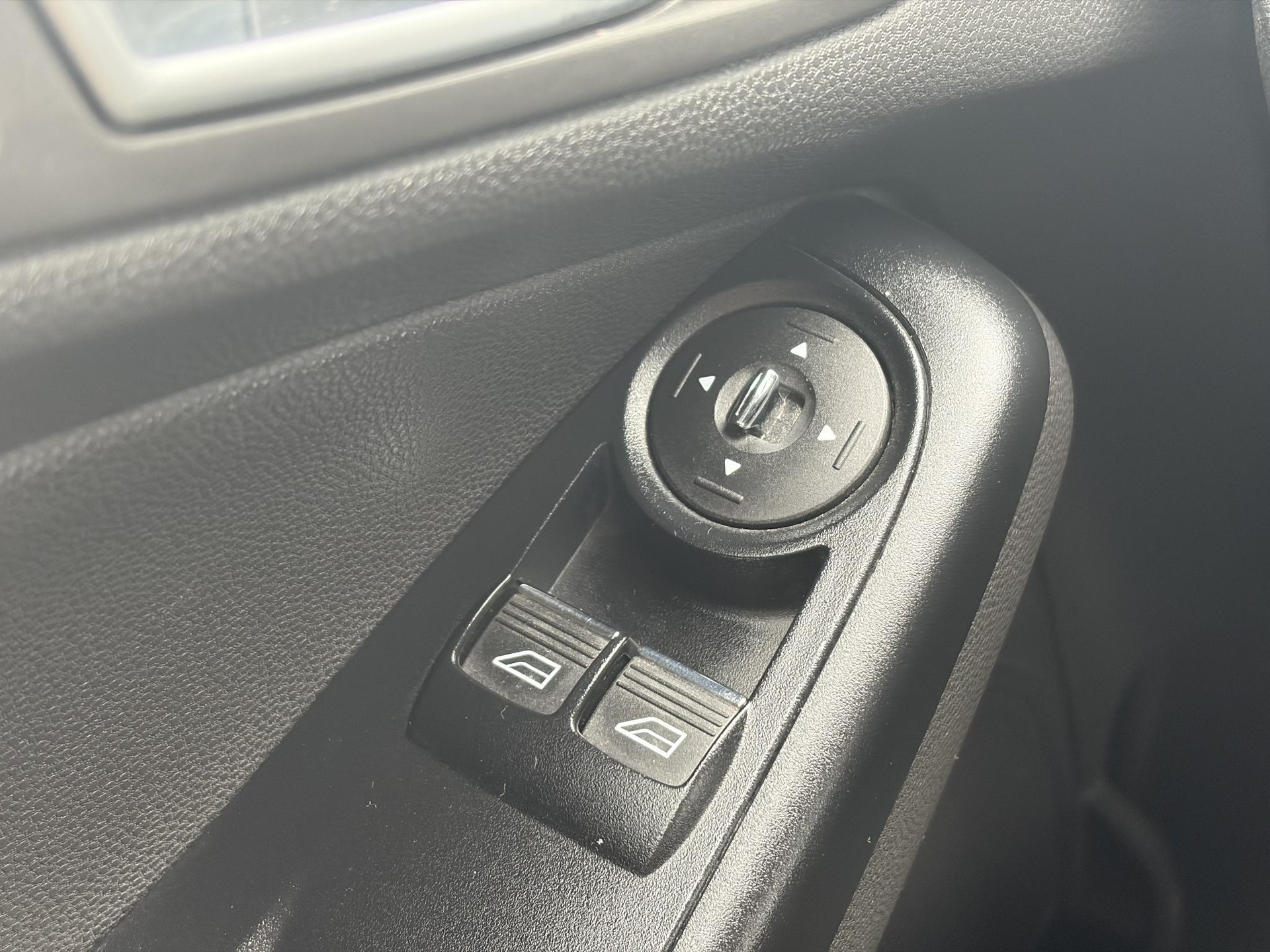 Ford Fiesta 1.0 Champion 2e Eigenaar,Camera,Navi,Carplay,Clima,Lm velgen,5 Deurs,N.A.P,Zeer Zuinig,Apk tot 07-2027