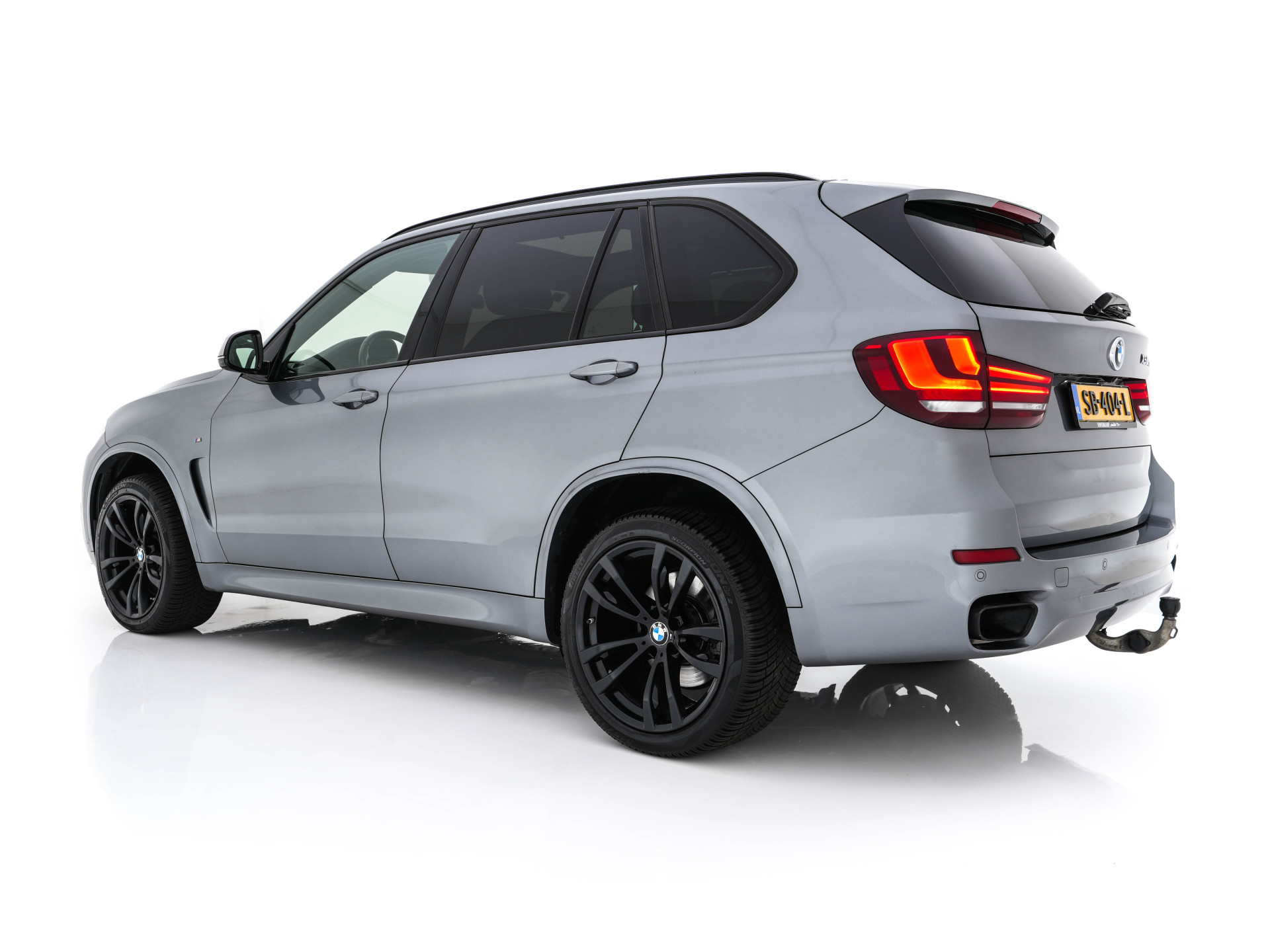 BMW X5 M50d M-Aerodinamica Aut. *PANO | HEAD-UP | LEATHER | ADAPTIVE-CRUISE | SOFT-CLOSE | BANG&OLUFSEN | TOP-VIEW | BLINDSPOT | NIGHT-VISION | MEMORY-PACK | DIGI-COCKPIT | HEATED-COMFORTSEATS | NAVI-FULLMAP |