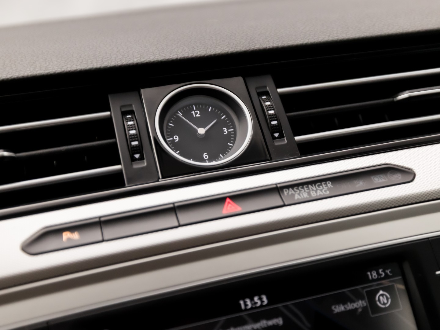 Volkswagen Passat Variant 1.4 TSI Sport (NAVIGATIE, CLIMATE, BRUIN LEDER, KEYLESS, PARKEERSENSOREN, SPORTSTOELEN, CRUISE, NIEUWE APK, NIEUWSTAAT)