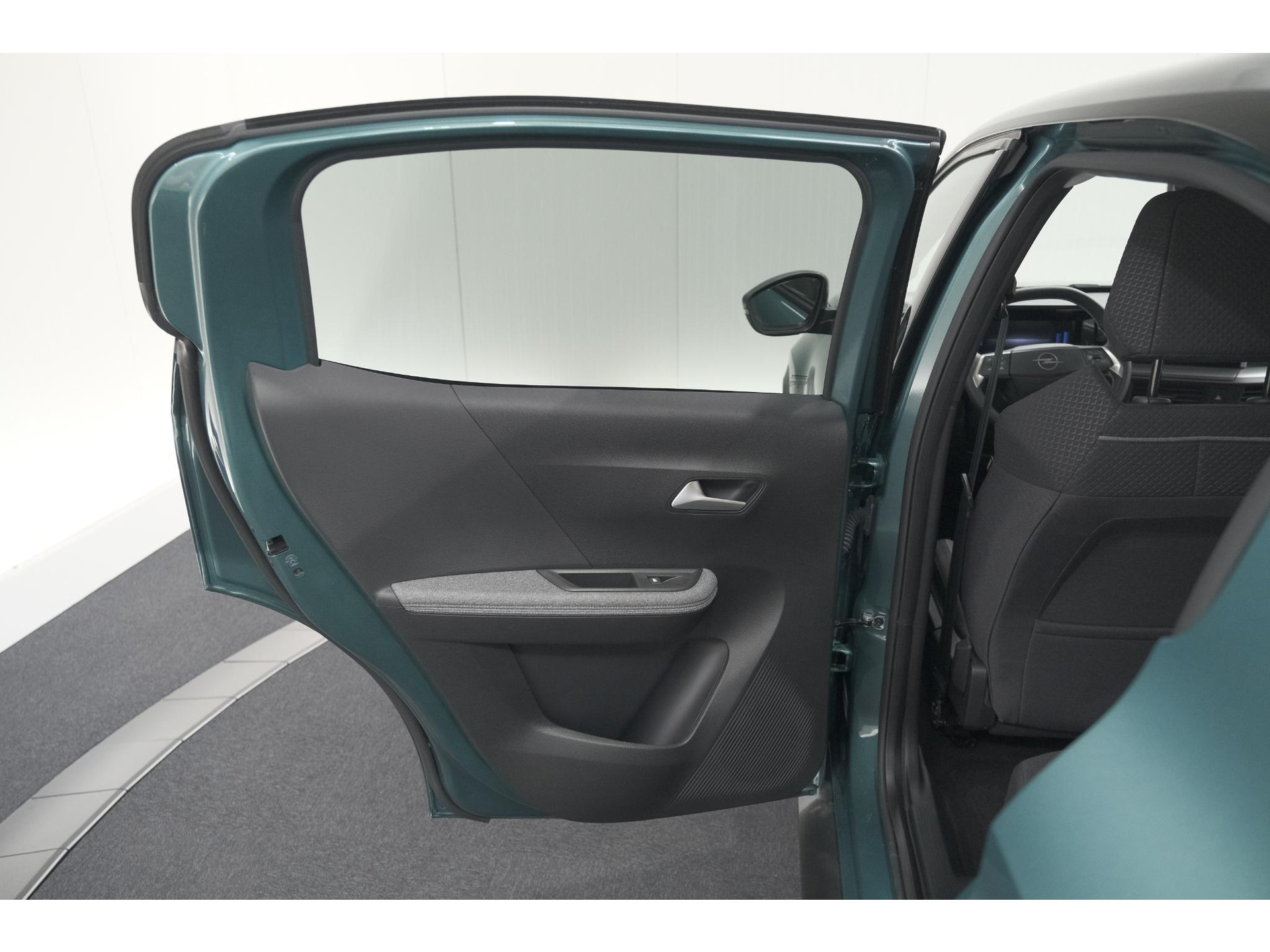 Opel Frontera Electric GS 44 kWh | 11 KW Laadfunctie | Camera | Dodehoekdetectie | Apple Carplay