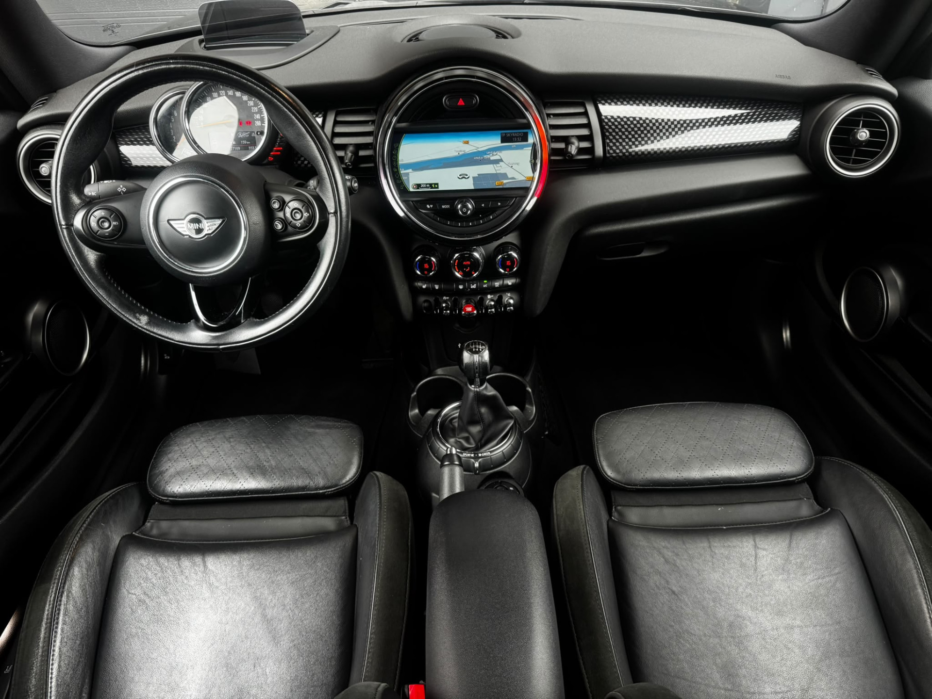 MINI Cooper S 2.0 192PK Chili Serious Business Head-UP Leer LED