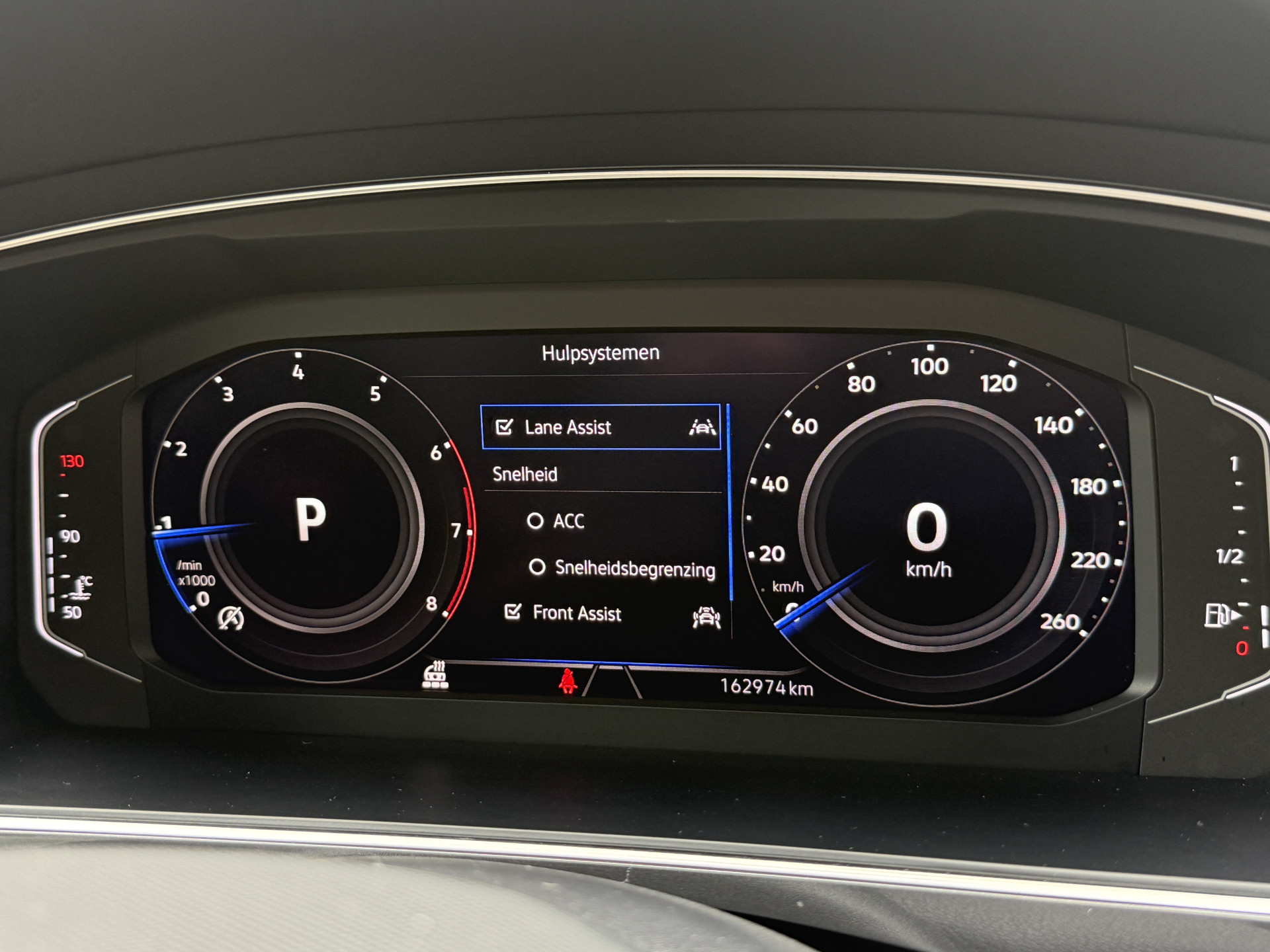 Volkswagen Tiguan Allspace 1.5 TSI Life Business 7p. | Massagestoel | Trekhaak | Camera | Stoel/Stuurverwarming | Carplay | Adaptive cruise