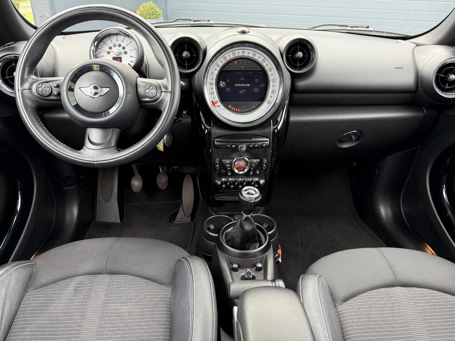 MINI Countryman 1.6 One Business Line Carplay,Pano,Navi,Pdc,Airco,Cruise,Lm velgen,6 Bak,98pk,Apk tot 03-2027
