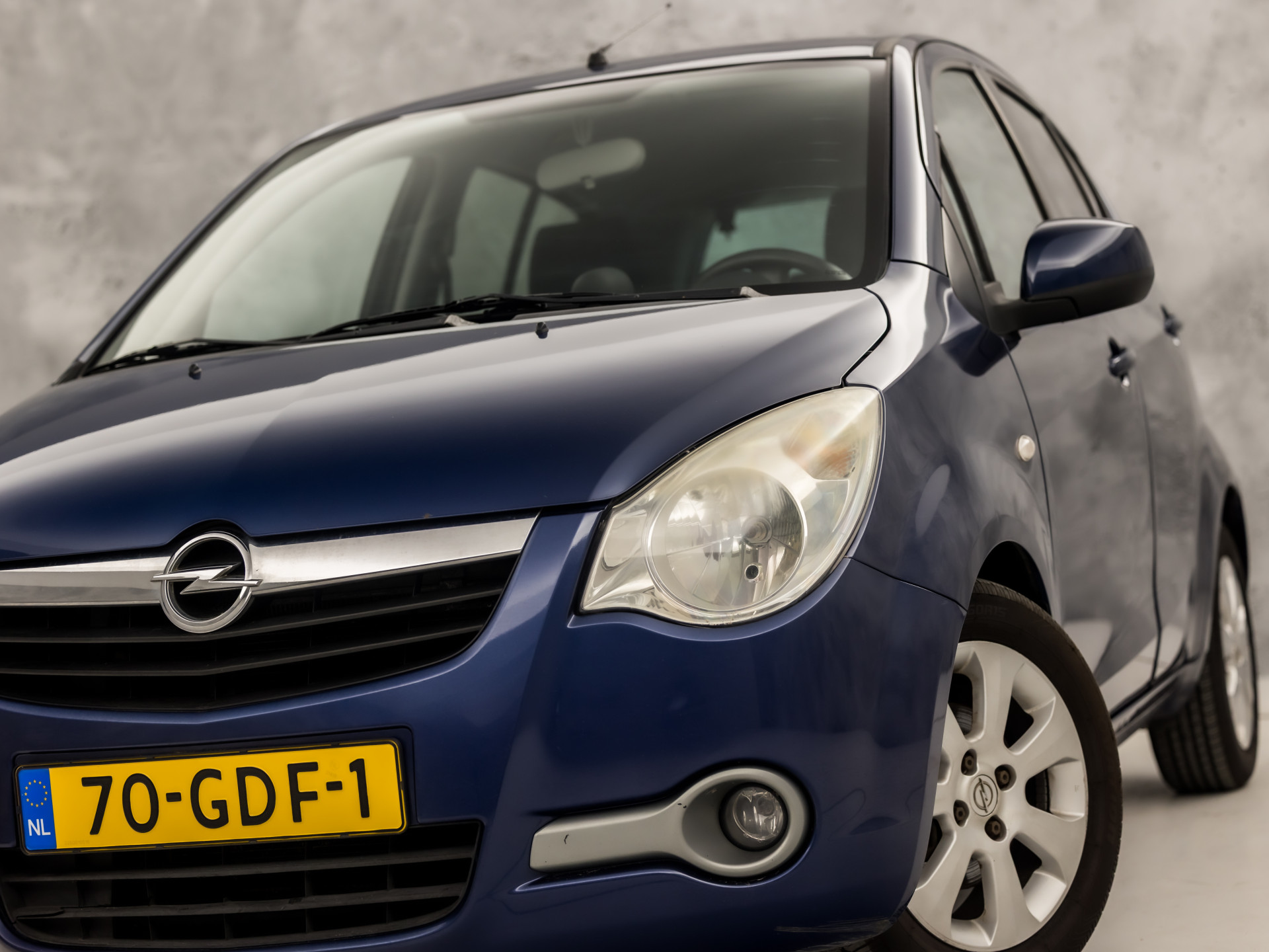 Opel Agila 1.2 Sport (AIRCO, ELEK RAMEN, SPORTSTOELEN, GETINT GLAS, NIEUWE APK, NIEUWSTAAT)