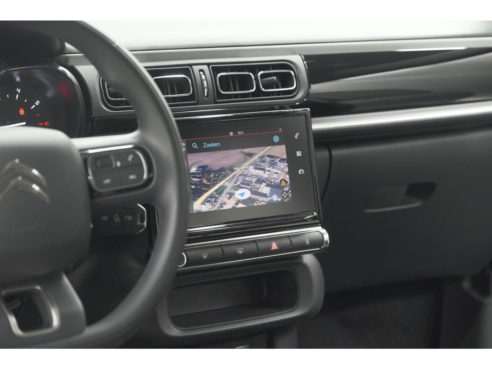 Citroen C3 PureTech 110 EAT6 Max | Apple Carplay | Parkeersensoren | Climate Control | 16 Inch Lichtmetalen Velgen