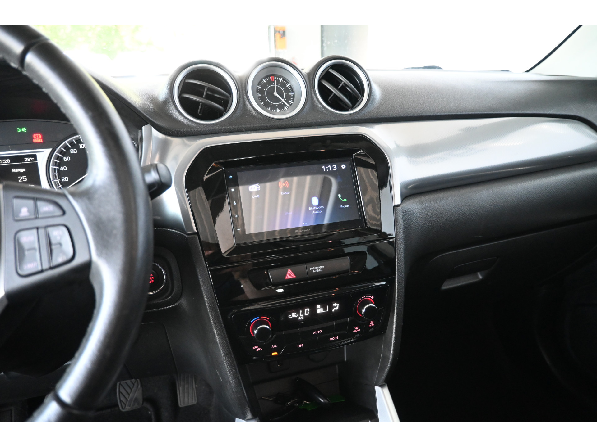 Suzuki Vitara 1.6 High Executive Clima Cruise Control Panoramadak Goed Onderhouden! Inruil Mogelijk!