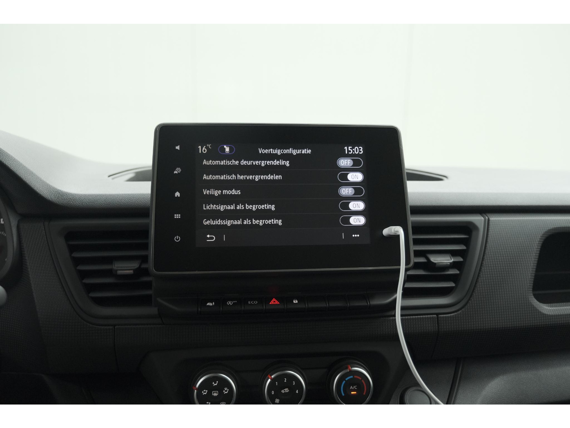 Renault Trafic 2.0 Blue dCi 130 T29 L2H1 Advance DC | 6 Zitplaatsen | Camera | Apple Carplay | Navigatie