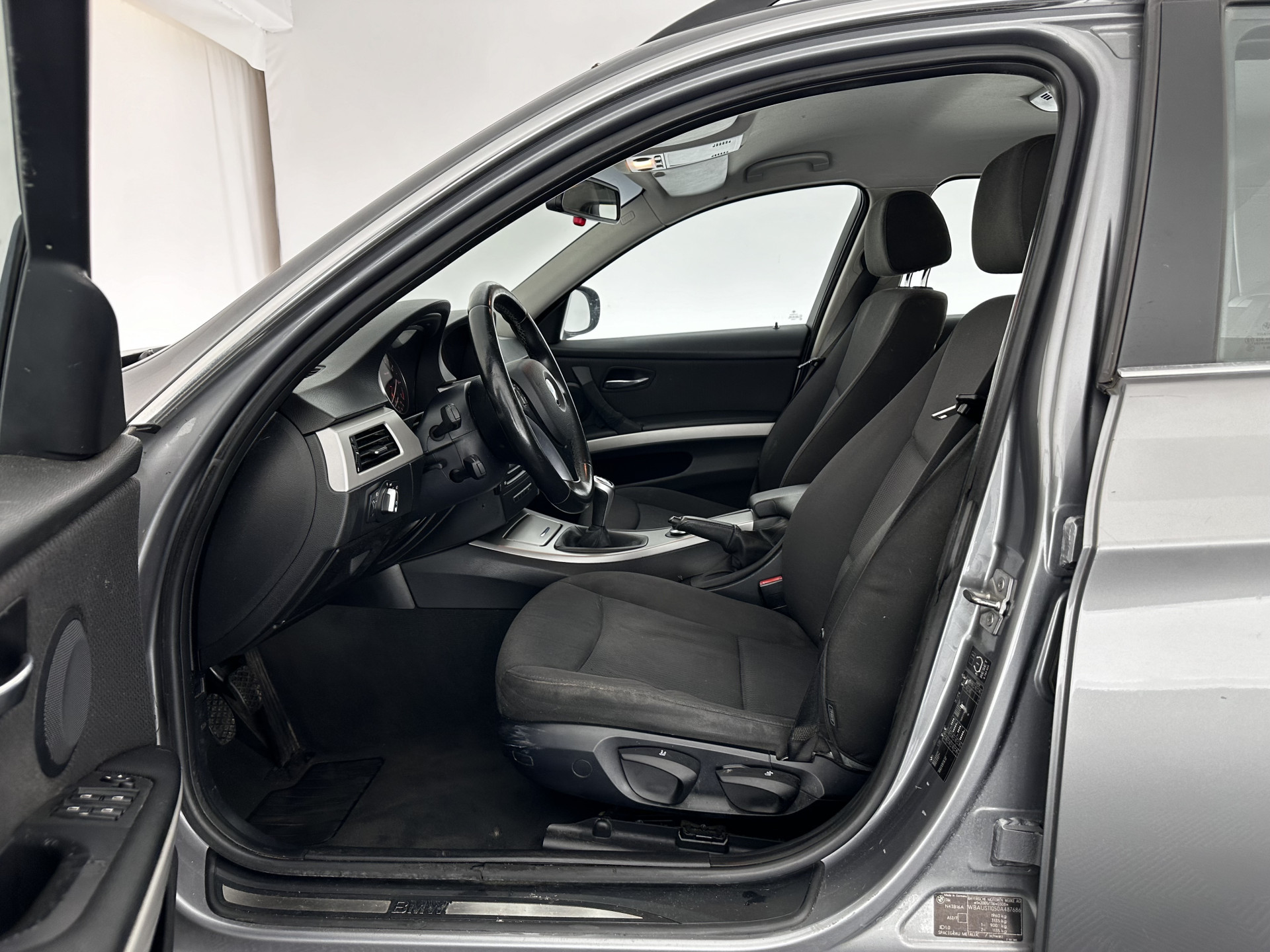 BMW 3-serie Touring 316i Business Line Sport-Pack ! LOOPT-OP-2-CILINDERS ! *NAVI-FULLMAP | ECC | PDC | CRUISE | COMFORT-SEATS | 17"ALU*