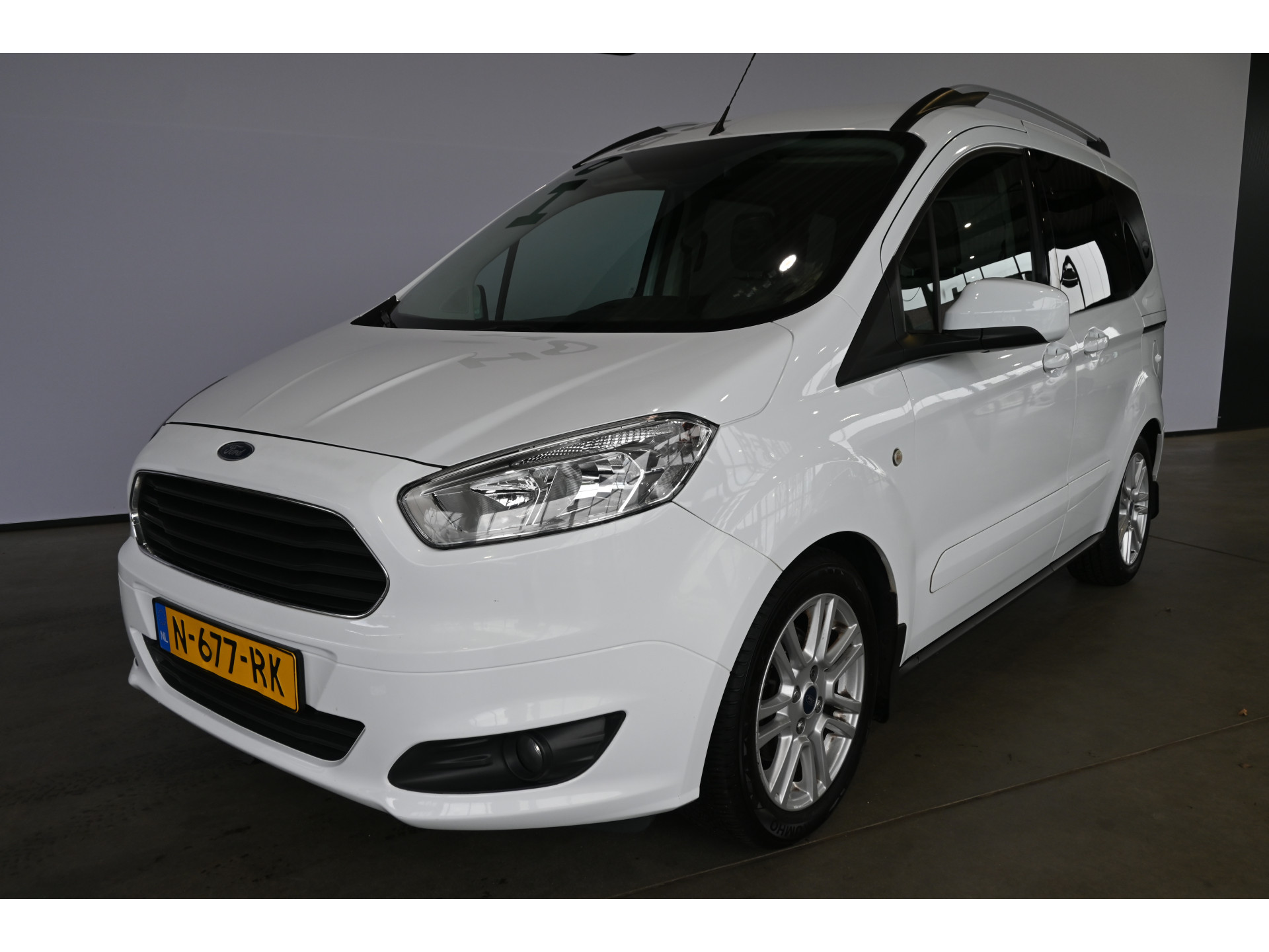 Ford Tourneo Courier 1.0 Titanium Clima Navigatie 2x Schuifdeur Stoelverwarming Cruise Control Rijklaarprijs! Inruil Mogelijk!