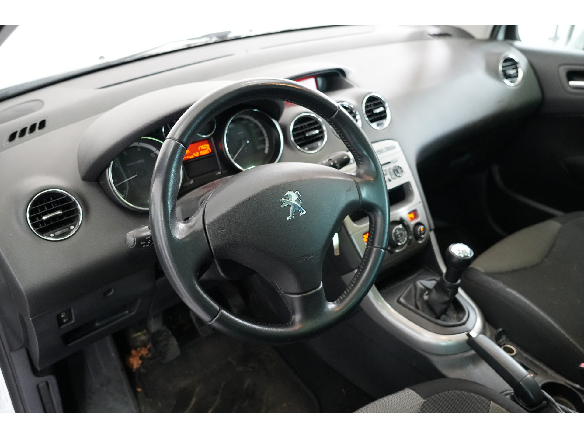 Peugeot 308 SW 1.6 VTi Blue Lease | Trekhaak | Pano | Cruise | Stl. verw. | Climate |