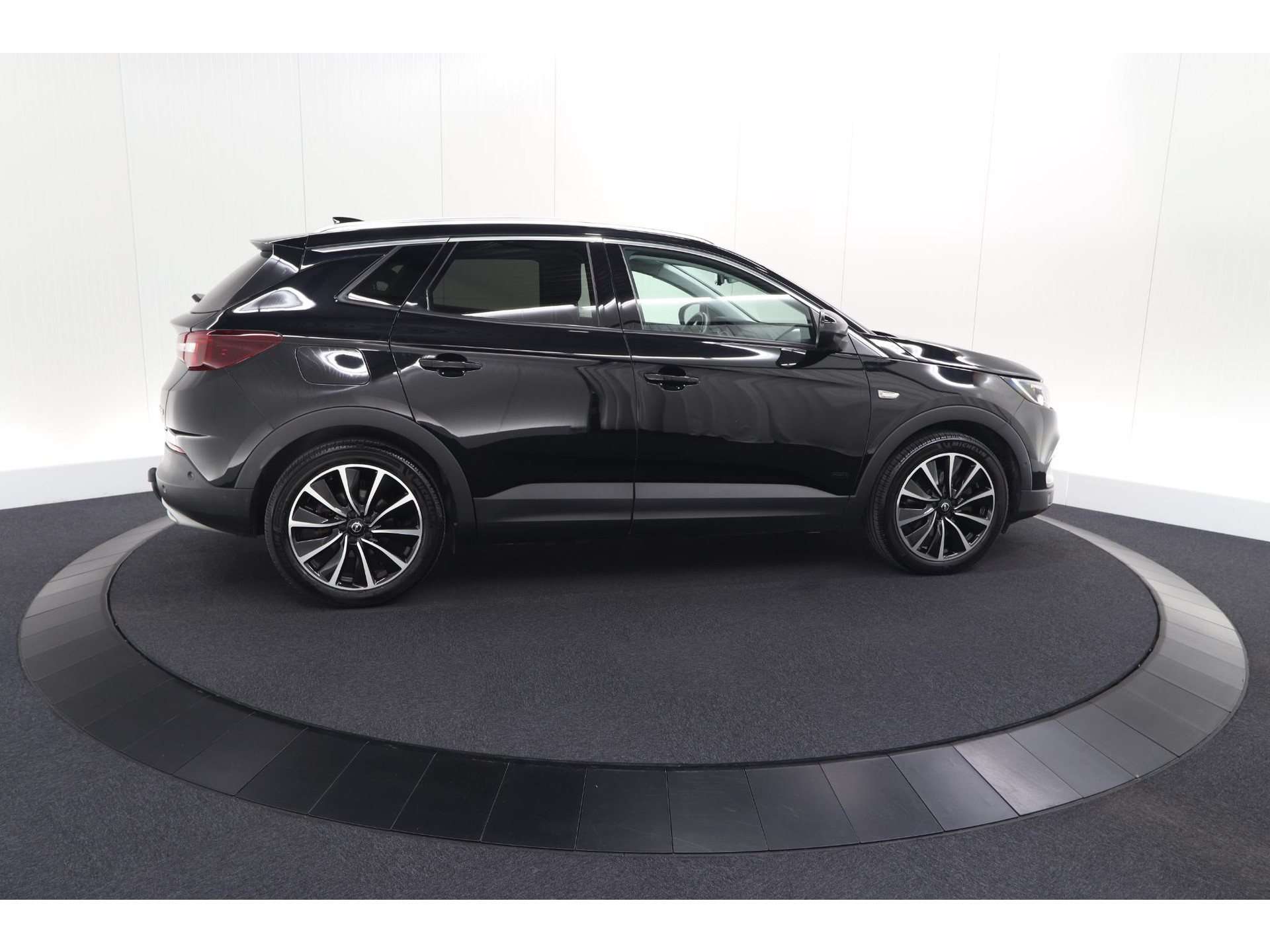 Opel Grandland X 1.6 Turbo 300 Hybrid4 Ultimate | Trekhaak | 360 Camera | Adaptieve Cruise Control | Elektrische Kofferklep