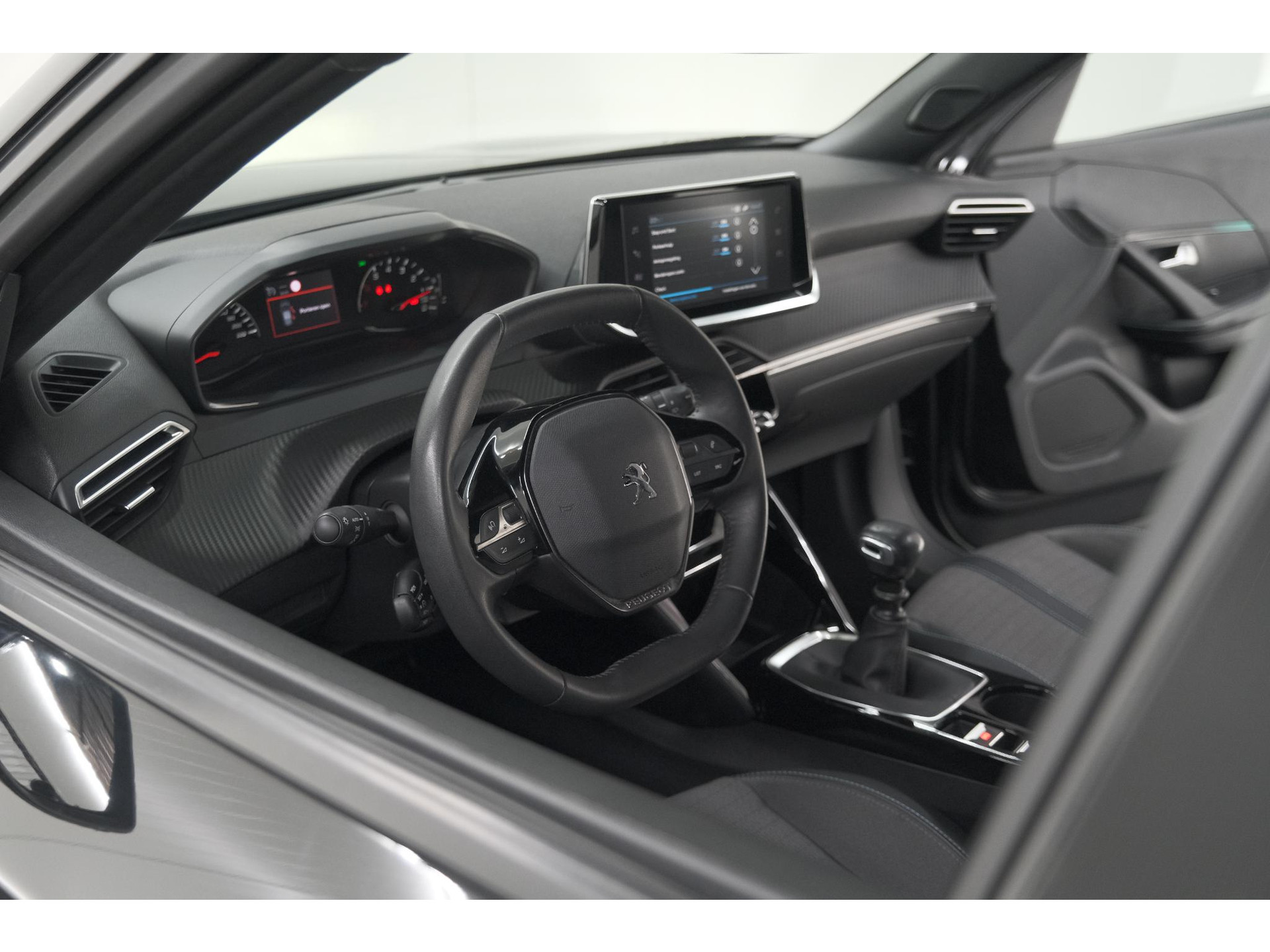 Peugeot 2008 PureTech Allure Pack | Navigatie | Parkeersensoren | Apple Carplay