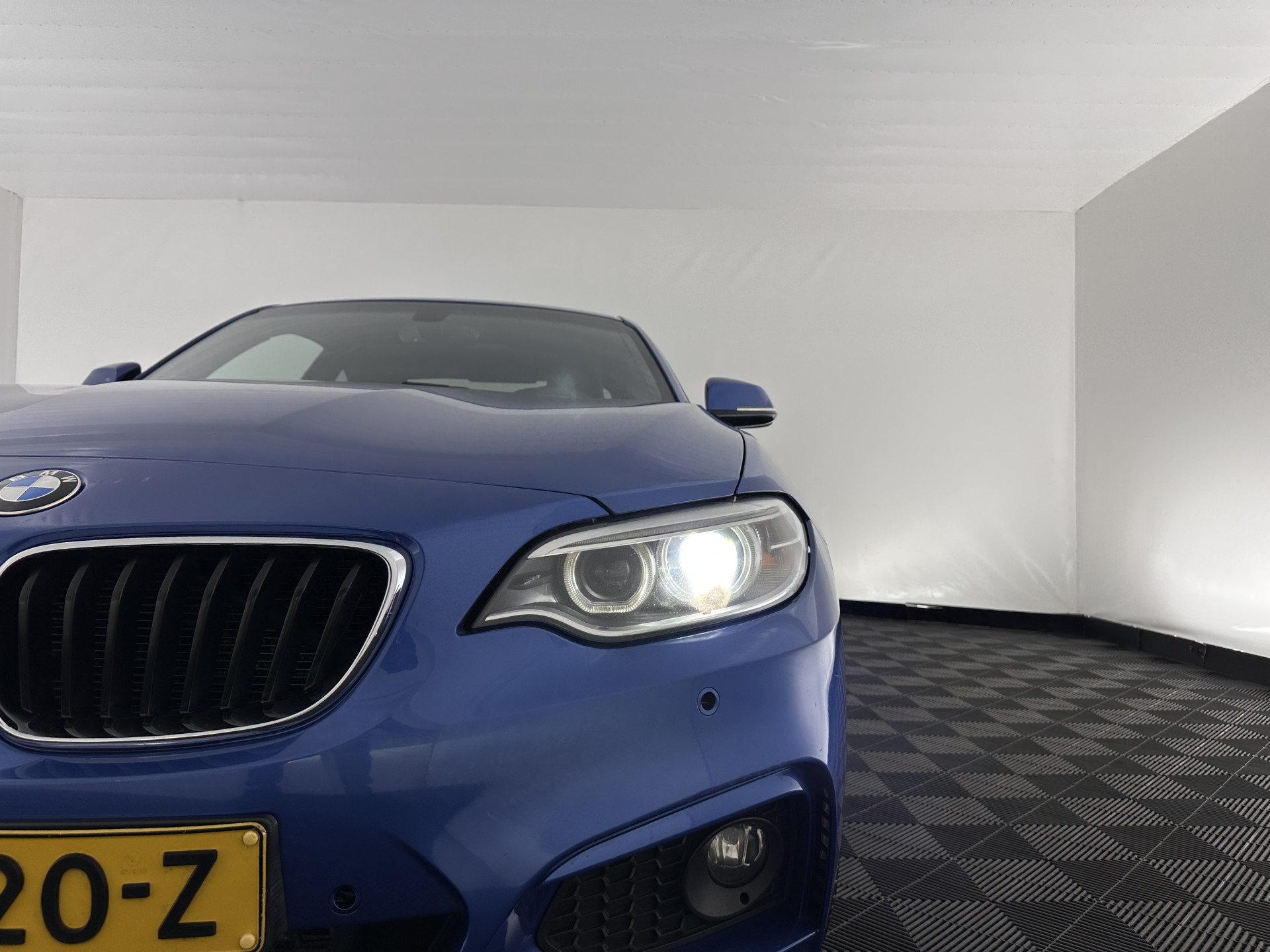 BMW 2-serie Coupé 220d xDrive M-Sportpack Executive Aut. *XENON | ALCANTARA | HEATED-SPORTSEATS | HARMAN/KARDON | KEYLESS | NAVI-FULLMAP | PRIVACYGLASS | SHIFTPADDLES | ECC | PDC | CRUISE | 18''ALU*