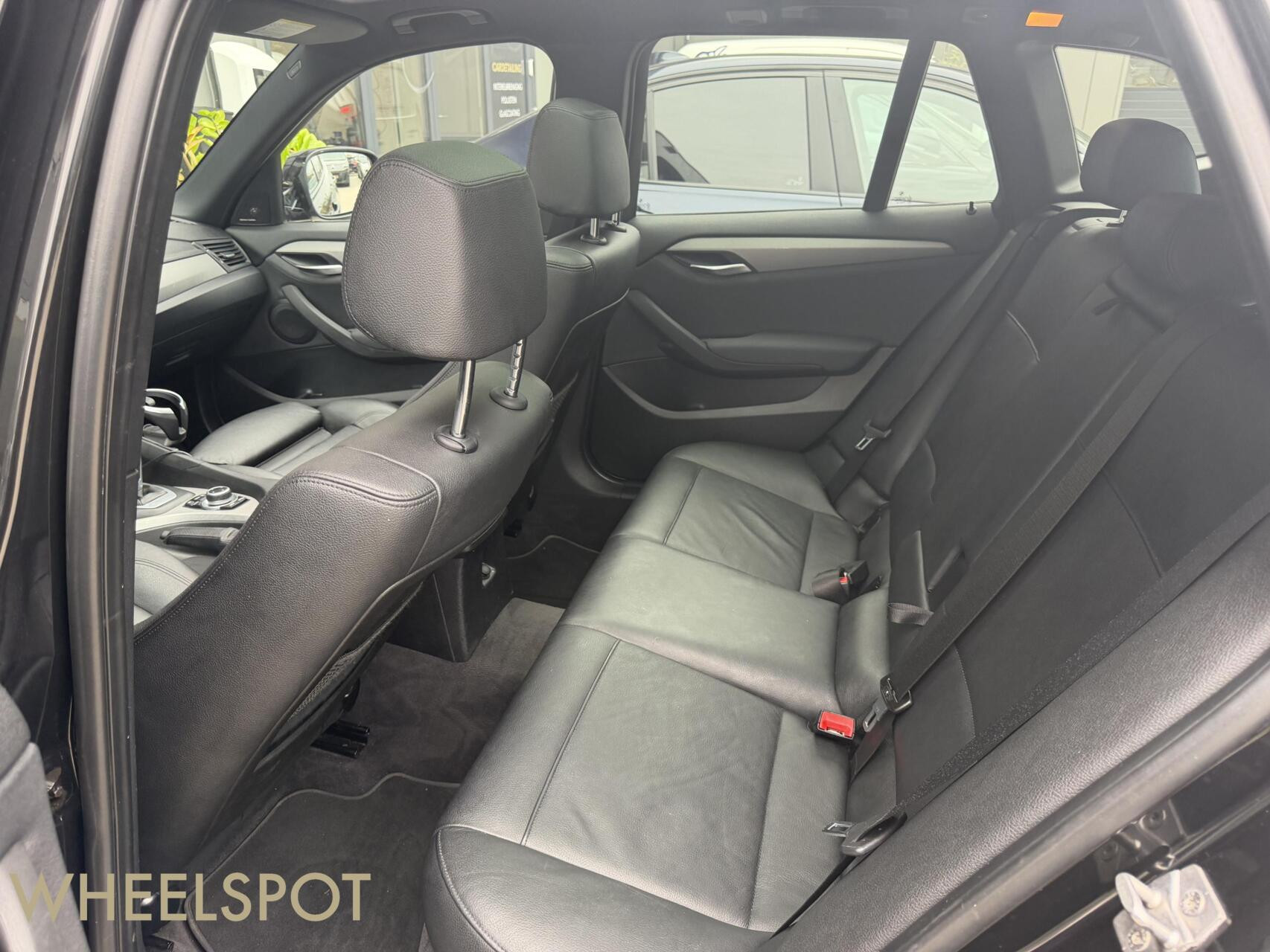 BMW X1 xDrive28i M-Sport|Pano|H&K|Keyless|Memory|Dealer OH