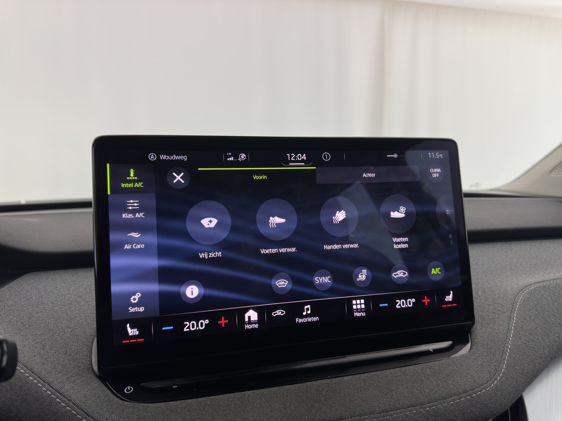 ŠKODA Enyaq iV 80 [ 3-Fase ] {SOH-88% } (INCL-BTW) *LEATHER-FABRIC | FULL-LED | DIGI-COCKPIT | CAMERA | KEYLESS | NAVI-FULLMAP | AMBIENT-LIGHT | ECC | HEATED-COMFORTSEATS | DAB+ | PDC | CRUISE | CARPLAY | TOWBAR | 19"ALU*