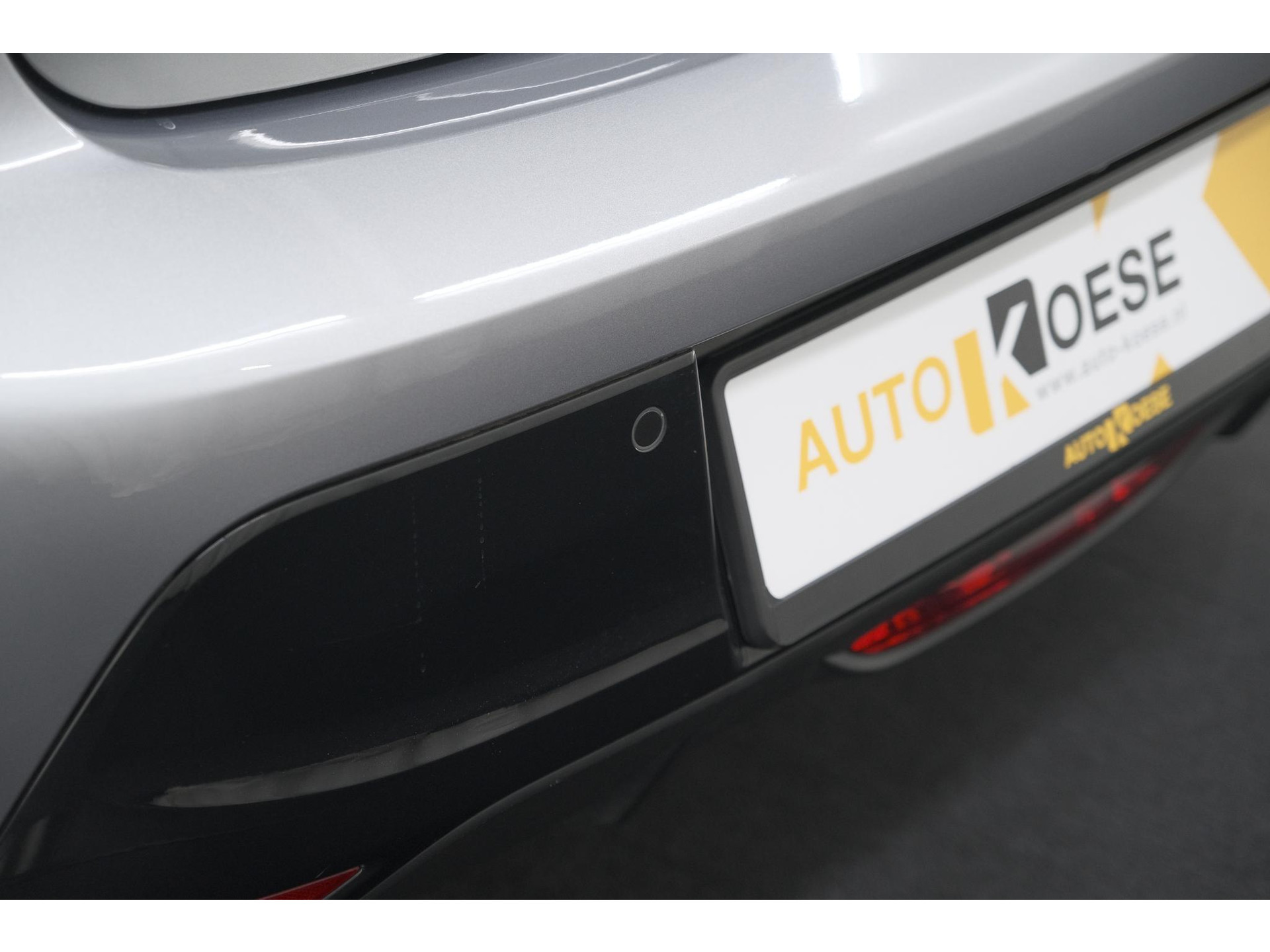 Peugeot 208 PureTech 100 EAT8 Allure Pack | Camera | Navigatie | Apple Carplay | Parkeersensoren