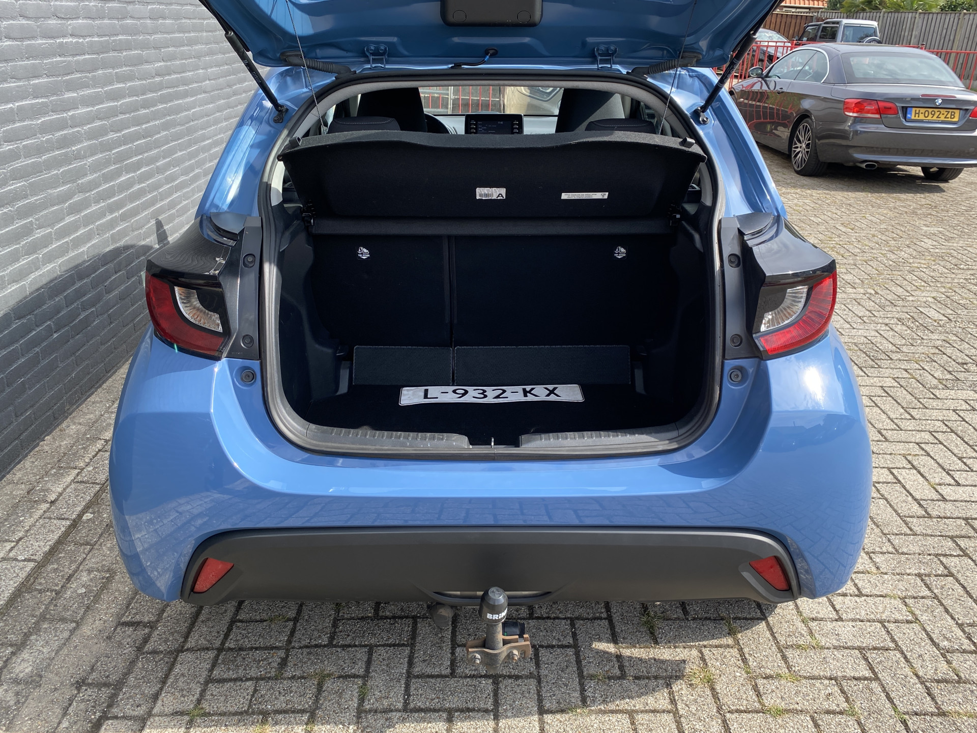 Toyota Yaris 1.0 VVT-i Active | 1e eigenaar | apple carplay/android auto | trekhaak | camera | adaptieve cruise | BTW
