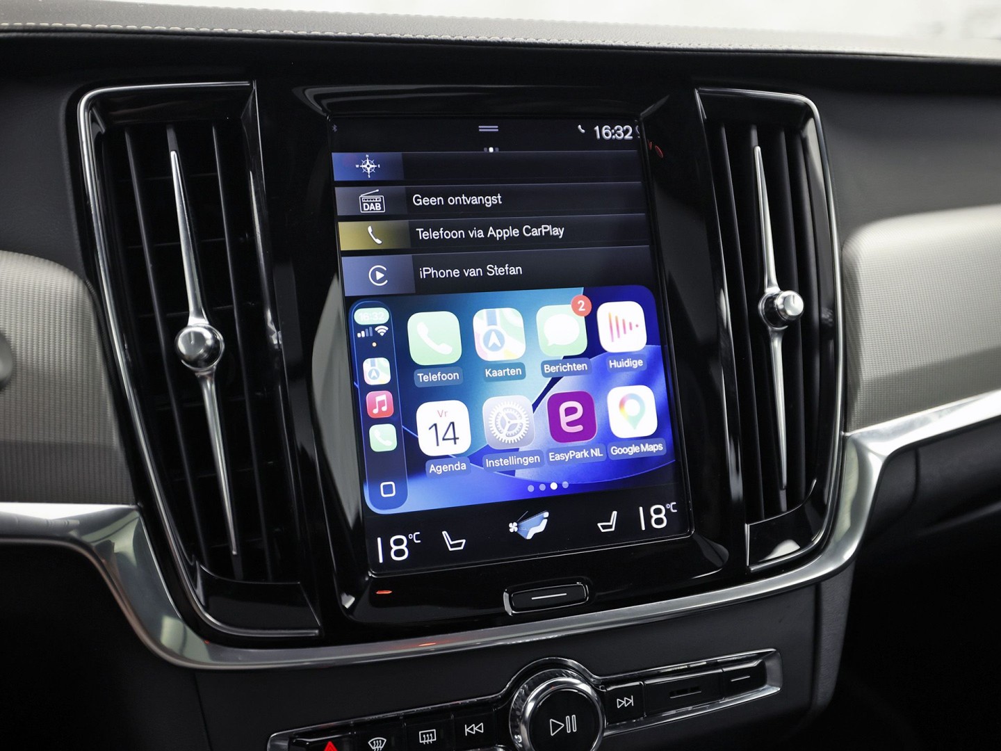 Volvo V90 2.0 T4 R-Design Automaat 190Pk (PANORAMADAK, HARMAN/KARDON, MEMORY SEATS, APPLE CARPLAY, GETINT GLAS, CAMERA, STOELVERWARMING, LEDER, NIEUWE APK, NIEUWSTAAT)