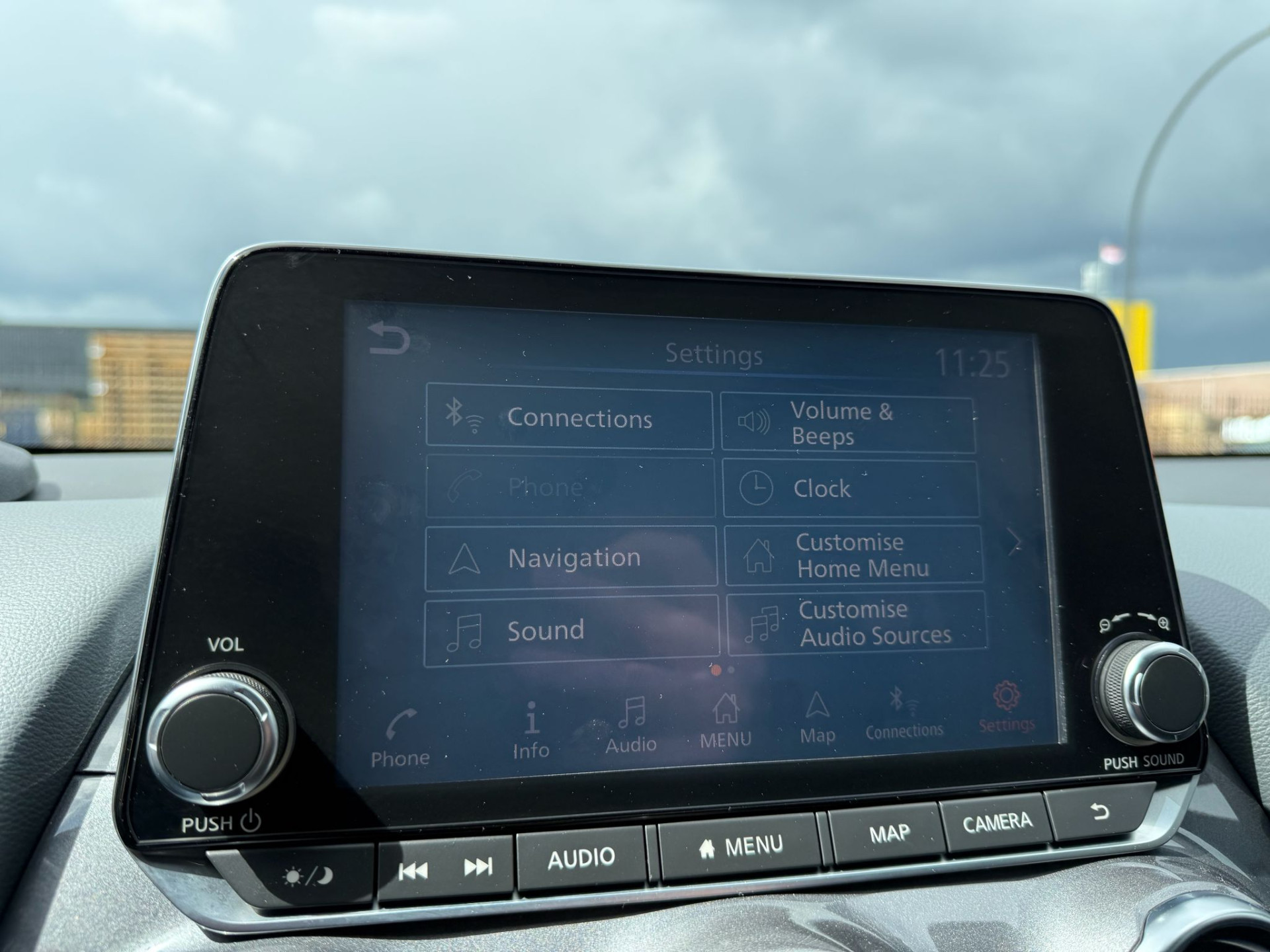 Nissan Juke 1.0 DIG-T N-Connecta | 2E EIGENAAR | 3/6/12MND GARANTIE | 19INCH | NAVI | LED | CARPLAY | CRUISE |