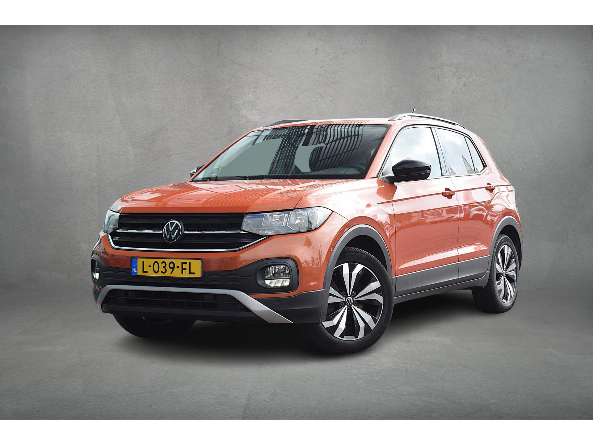 Volkswagen T-Cross 1.0 TSI Life | Apple CarPlay | Half Leer | ACC | Climate