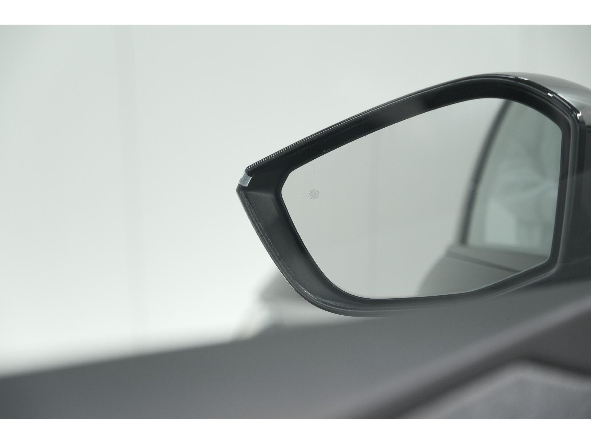 Peugeot 308 SW 1.6 Plug-in Hybrid 180 Allure | Camera | Adaptieve Cruise Control | Navigatie