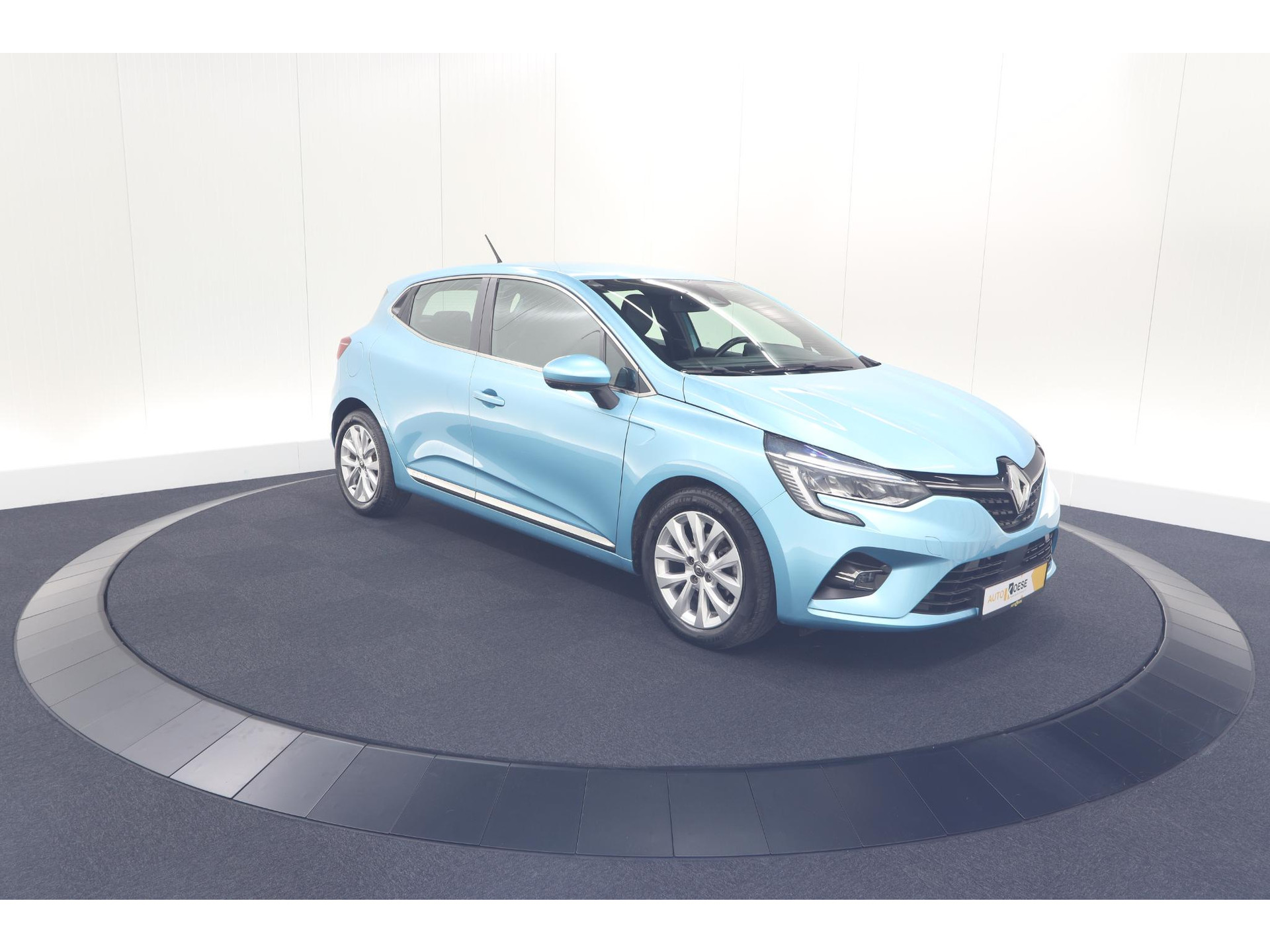 Renault Clio TCe 100 Intens | Navigatie | Apple Carplay | Parkeersensoren