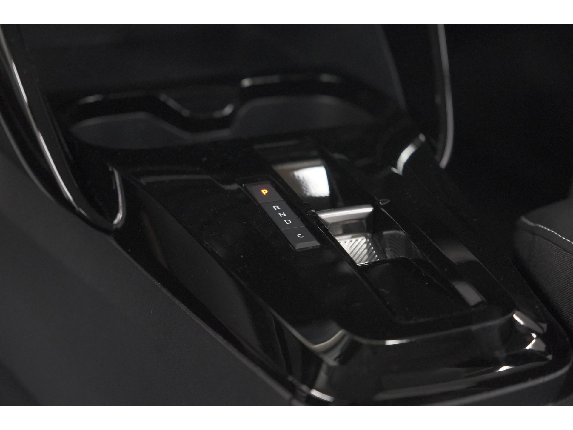 Citroen Ë-C3 Max 113pk 44 kWh | 7 KW Laadfunctie | Camera | Navigatie | Apple Carplay | Parkeersensoren