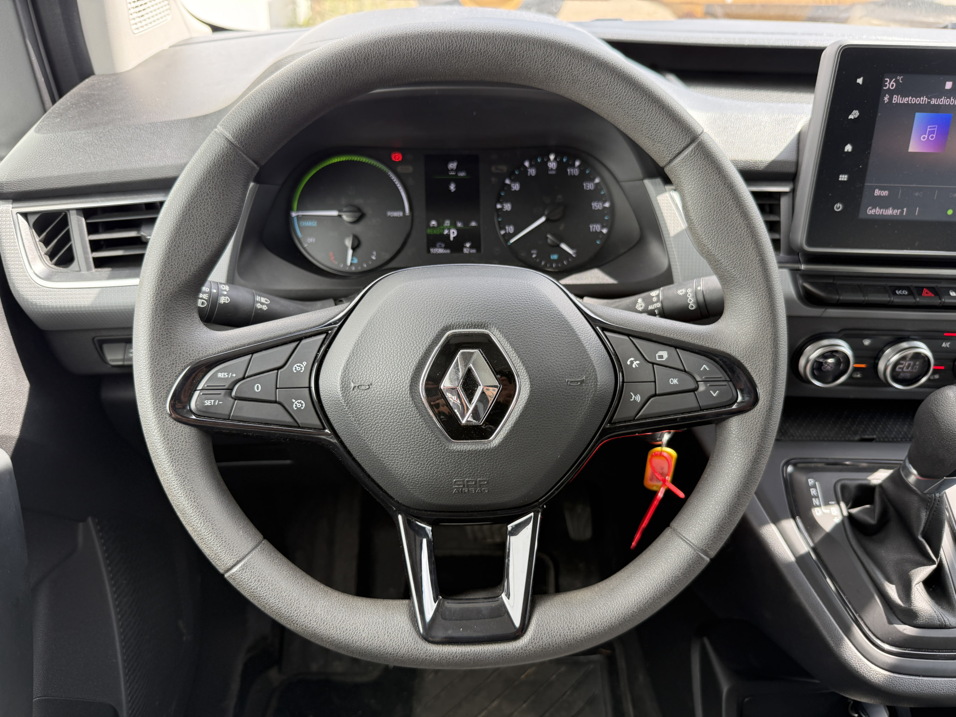 Renault Kangoo E-Tech 45kWh 122PK L1 Elektrisch 300km WLTP 98.5% (SOH) Climate Control Cruise Control LED Parkeersensoren Achter