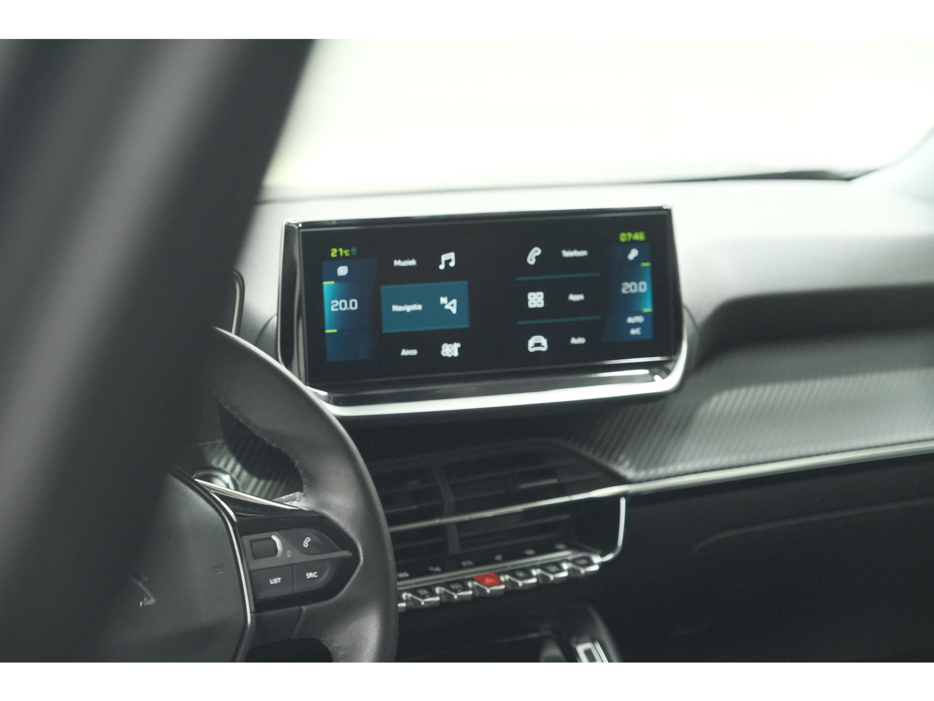 Peugeot e-2008 EV Allure Pack 50 kWh | 3 Fase Laadfunctie | Camera | Navigatie | Parkeersensoren | Apple Carplay