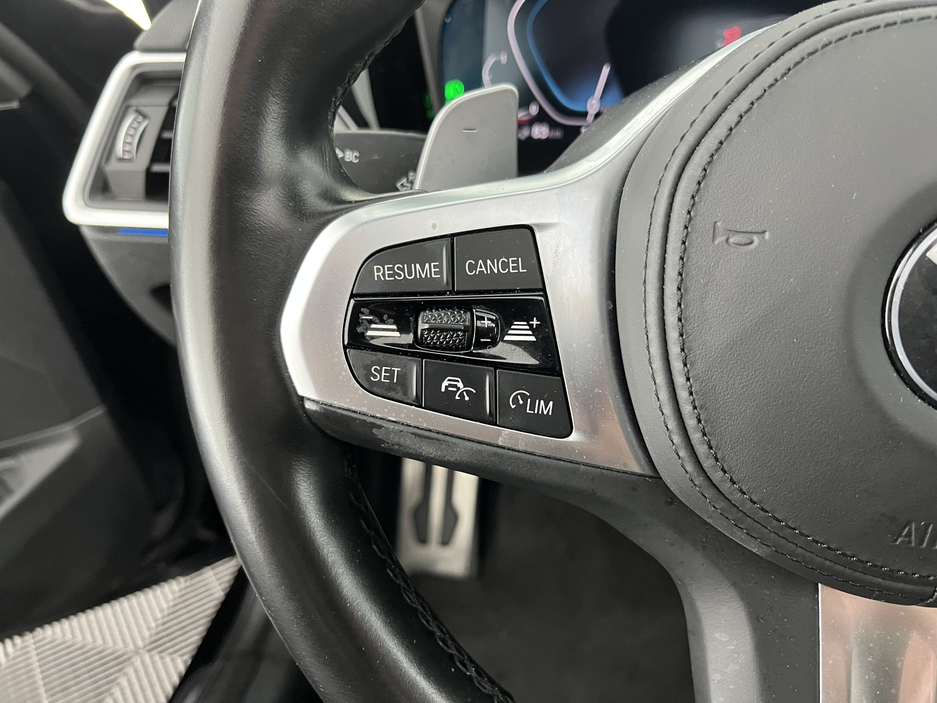 BMW 3-serie Touring 330e eDrive  M-Sportpack Edition (Plug-In) (INCL-BTW) *PANO | LEATHER | HEAD-UP | ADAPTIVE-CRUISE | FULL-LED | KEYLESS | DIGI-COCKPIT | HEATED-SPORTSEATS | CAMERA | HIFI-SOUND | PRIVACYGLASS | DAB+ | SHIFTPADDLES | NAVI-FULLMAP | 19"A