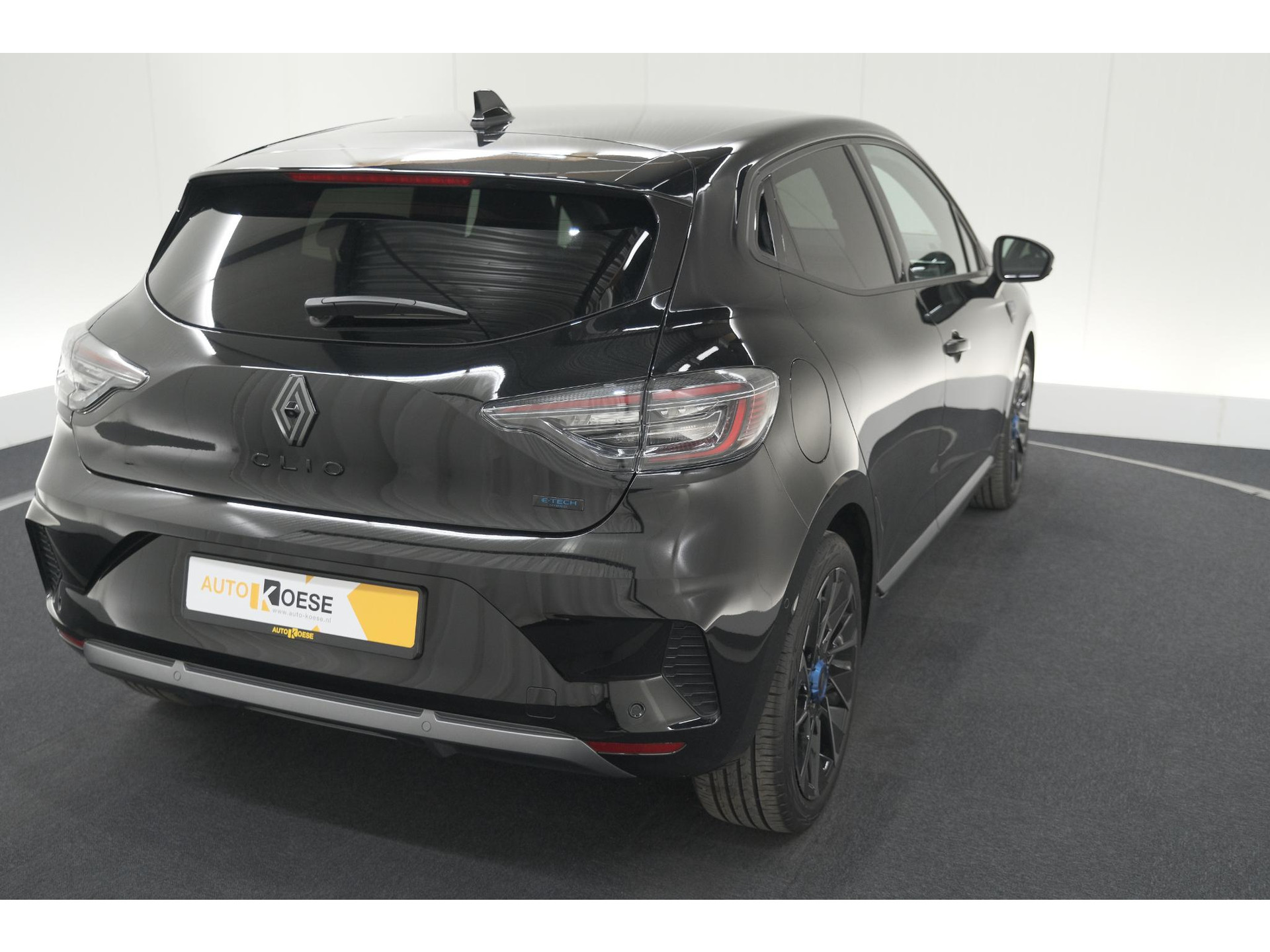 Renault Clio 1.6 E-Tech Full Hybrid 145 esprit Alpine | 360 Camera | Adaptieve Cruise Control | Dodehoekdetectie | 9.3 Inch Infotainmentscherm